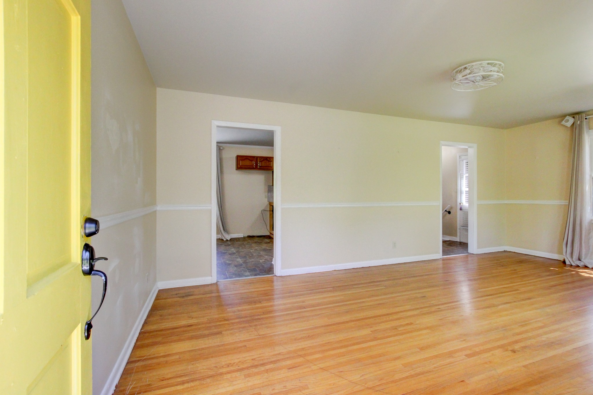 567 Chesterfield Dr