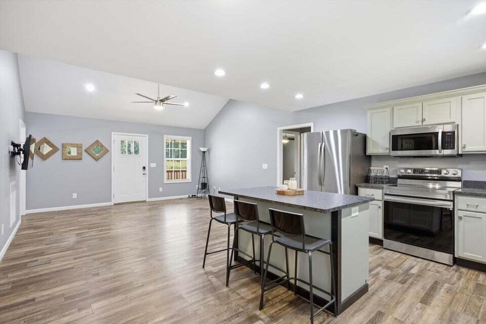 2704 Quarles Road