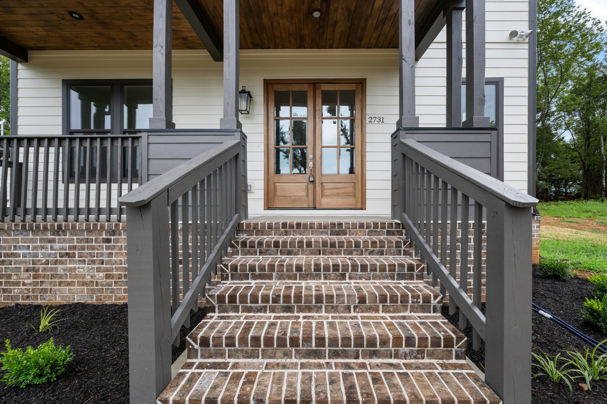 2731 Cave Springs Rd