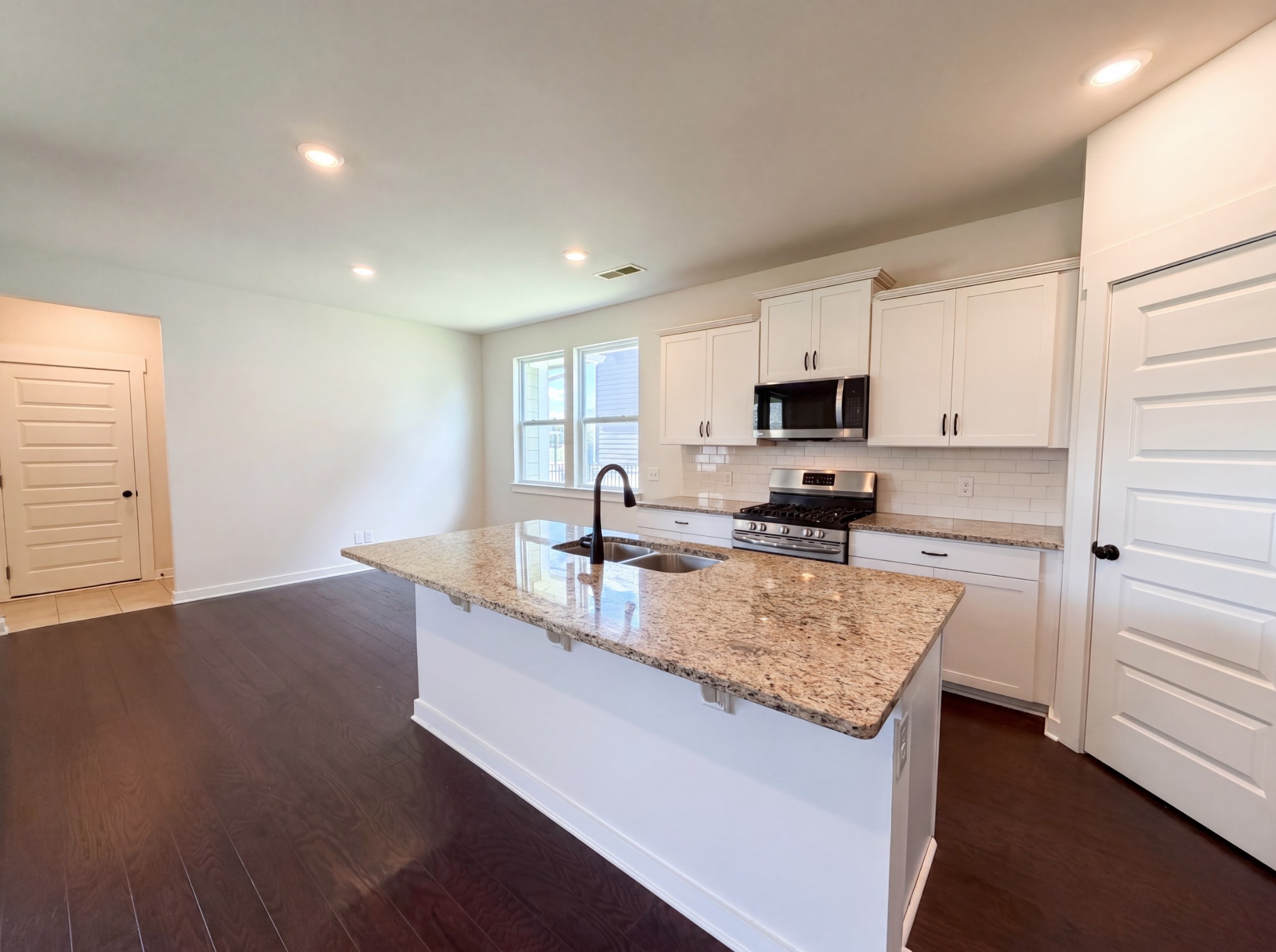 766 Ewell Farm Dr