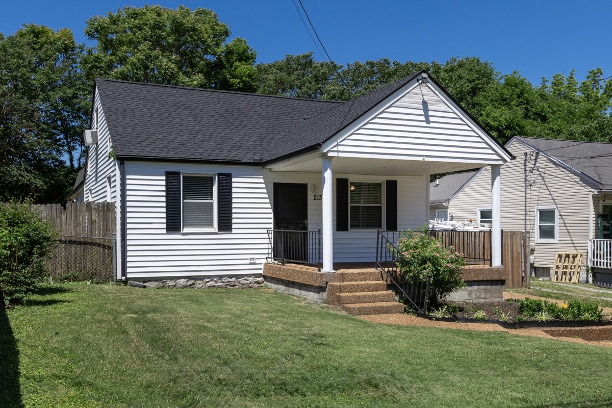 2133 Rosemary Ln