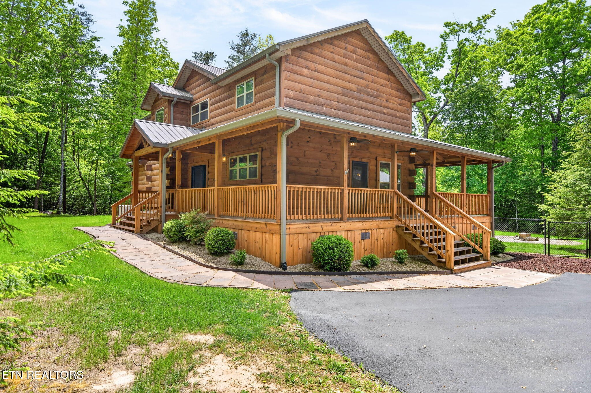 704 White Oak Rd