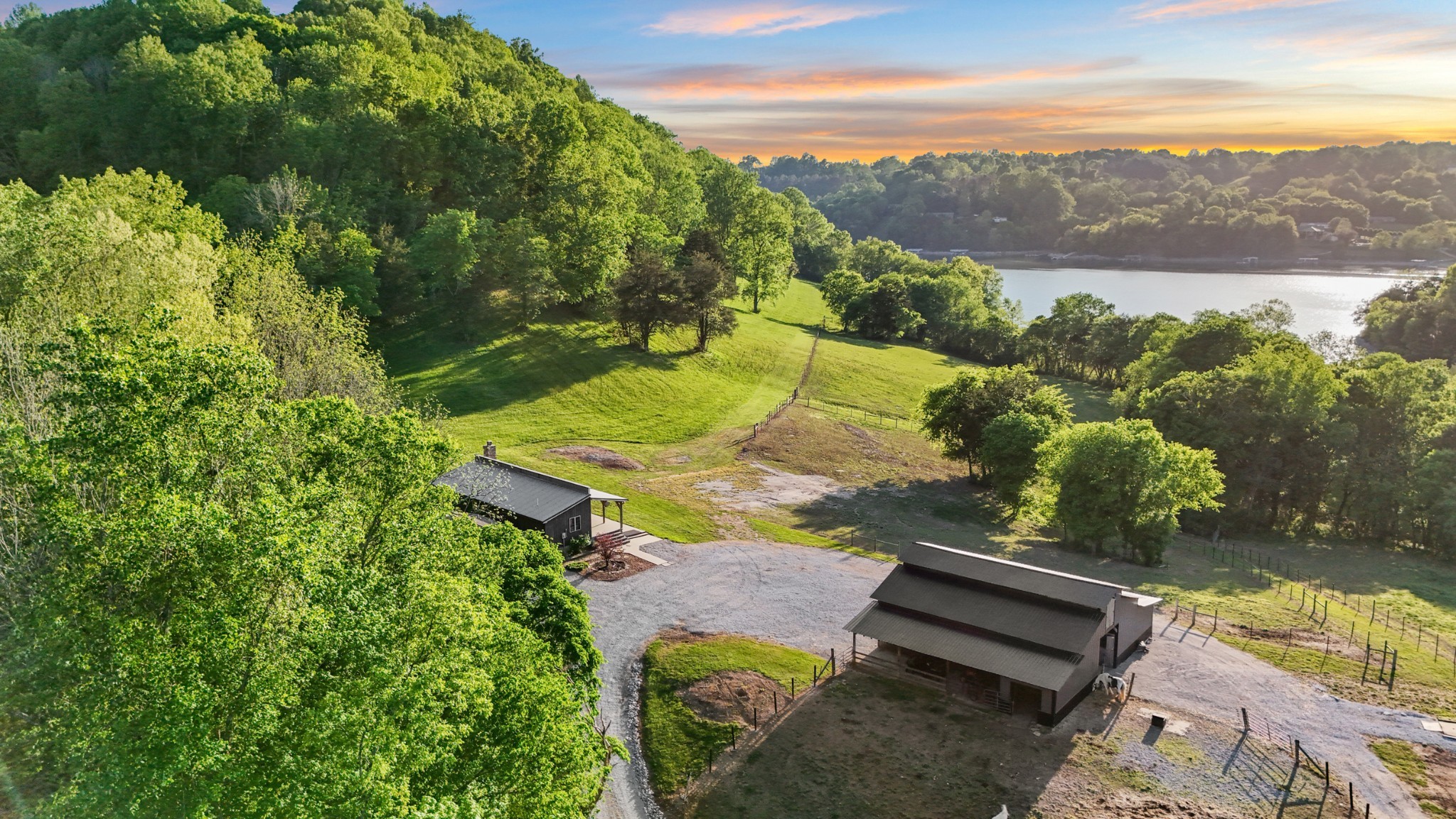 138 Cross Creek Dr