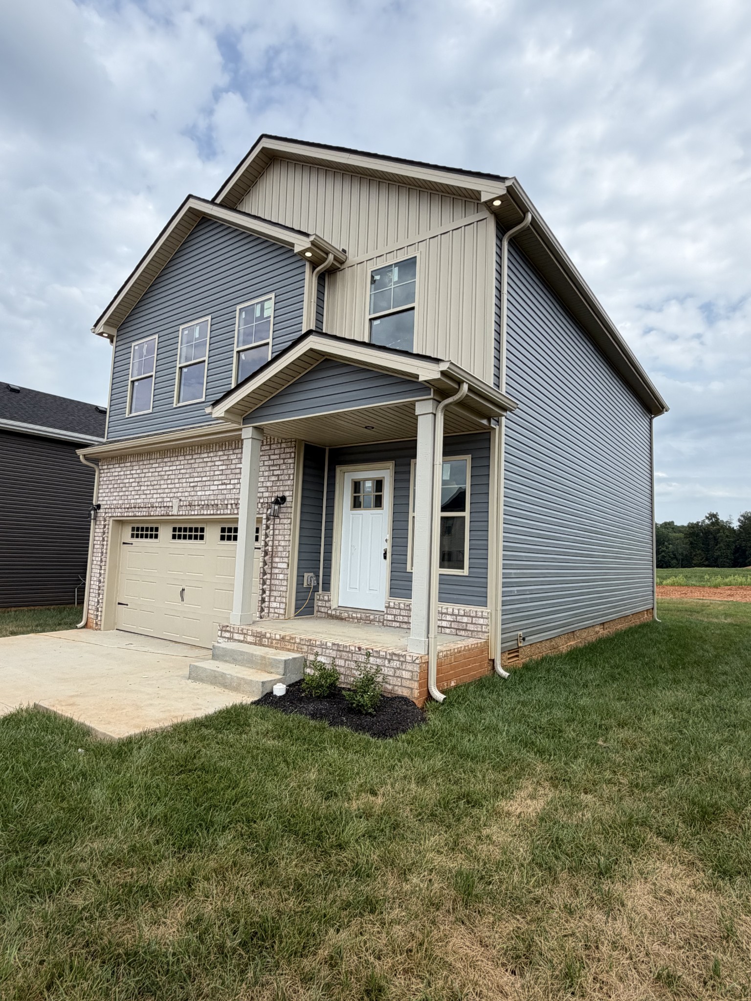 321 Cardinal Creek