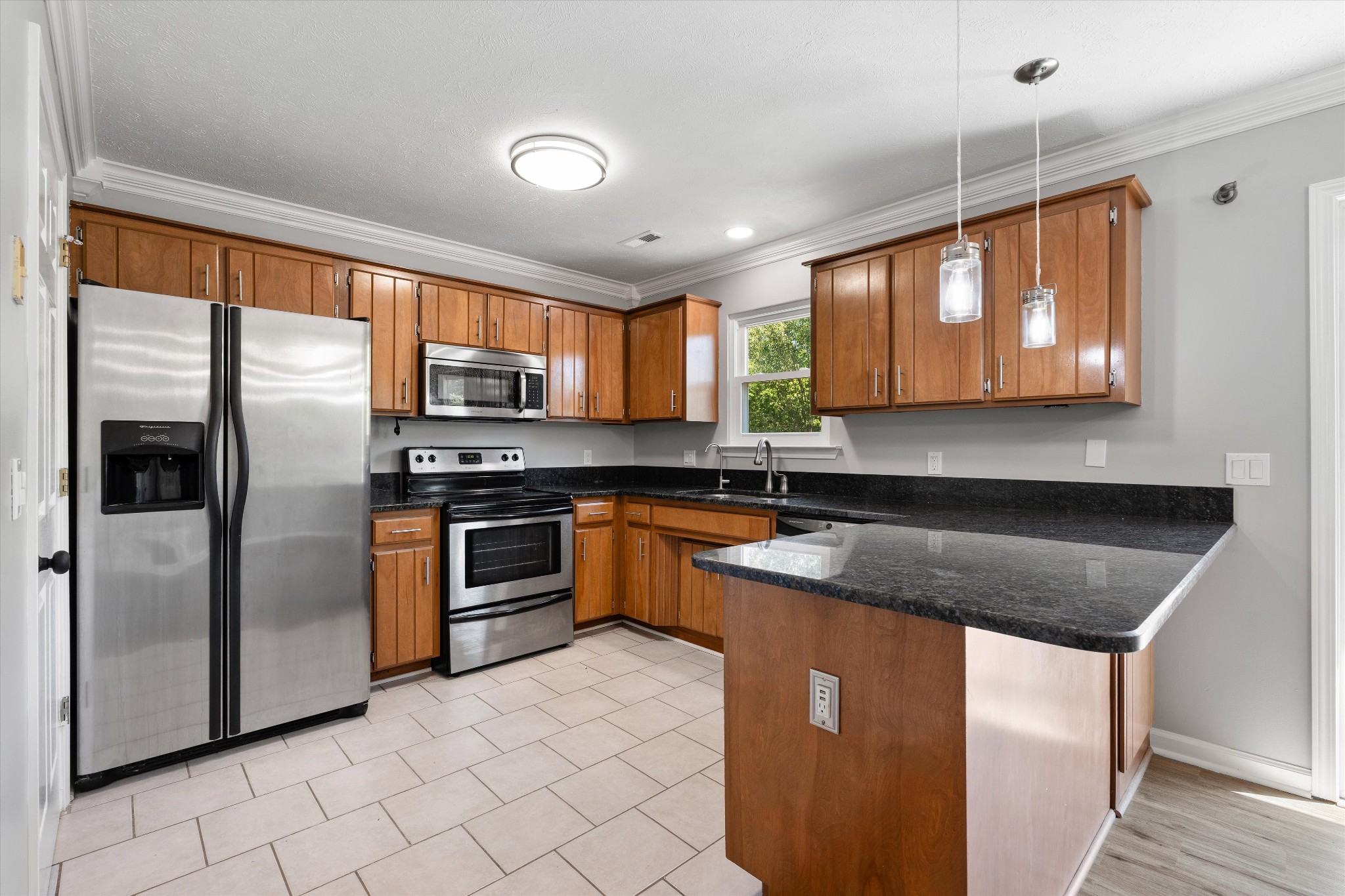 708 Post Oak Dr