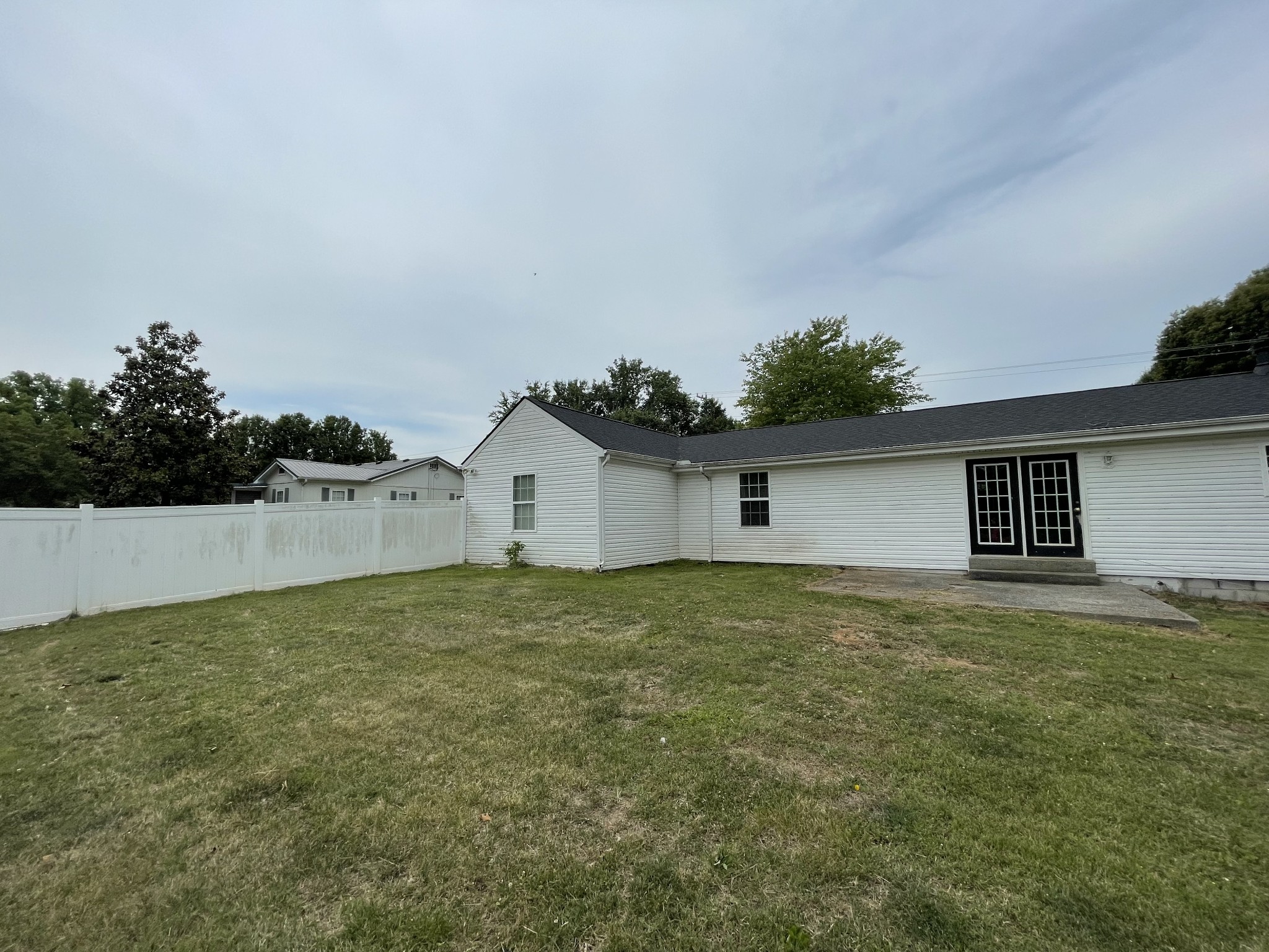 305 Cedar Hill Rd