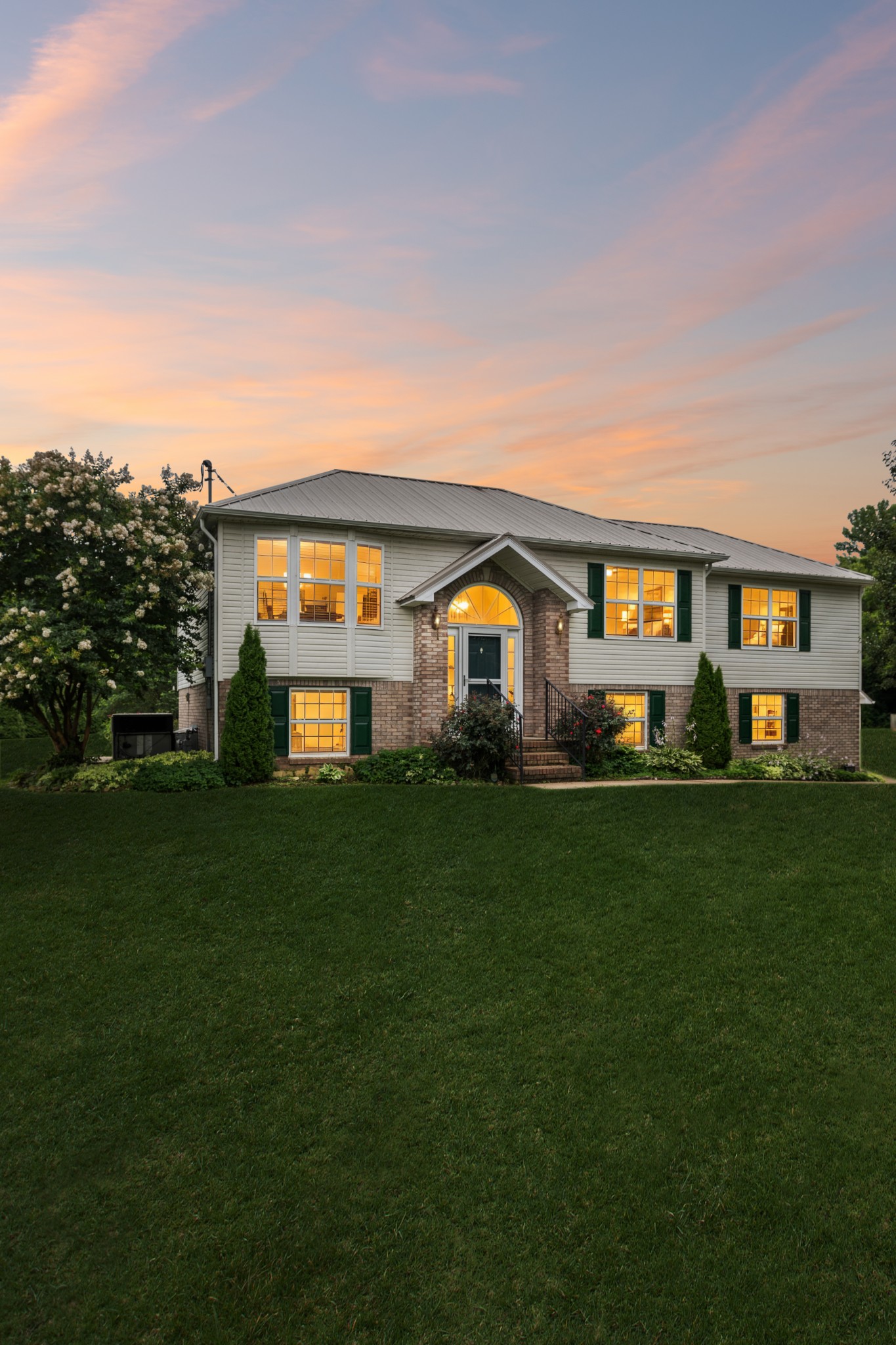 2501 Golden Pond Ln