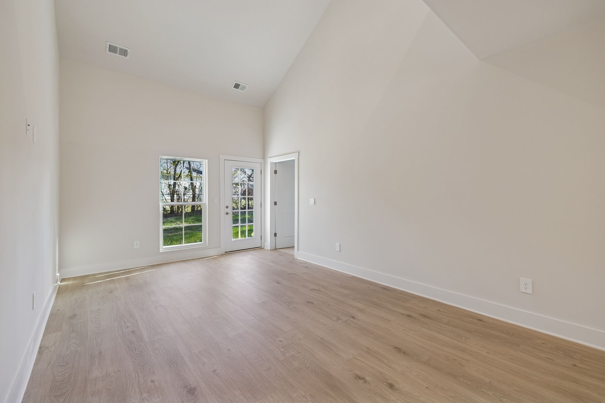 609 Tulip Springs Ct