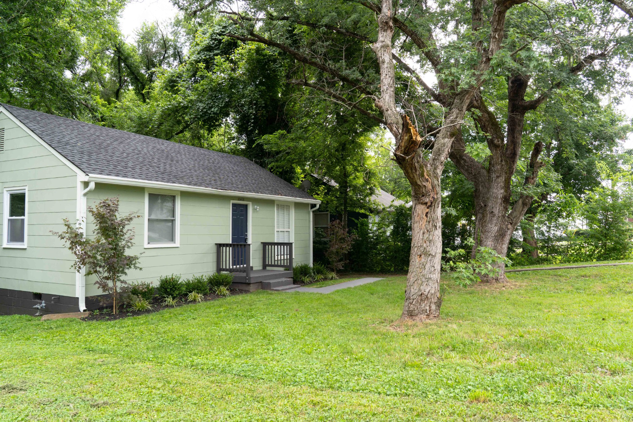 2605 Delk Ave