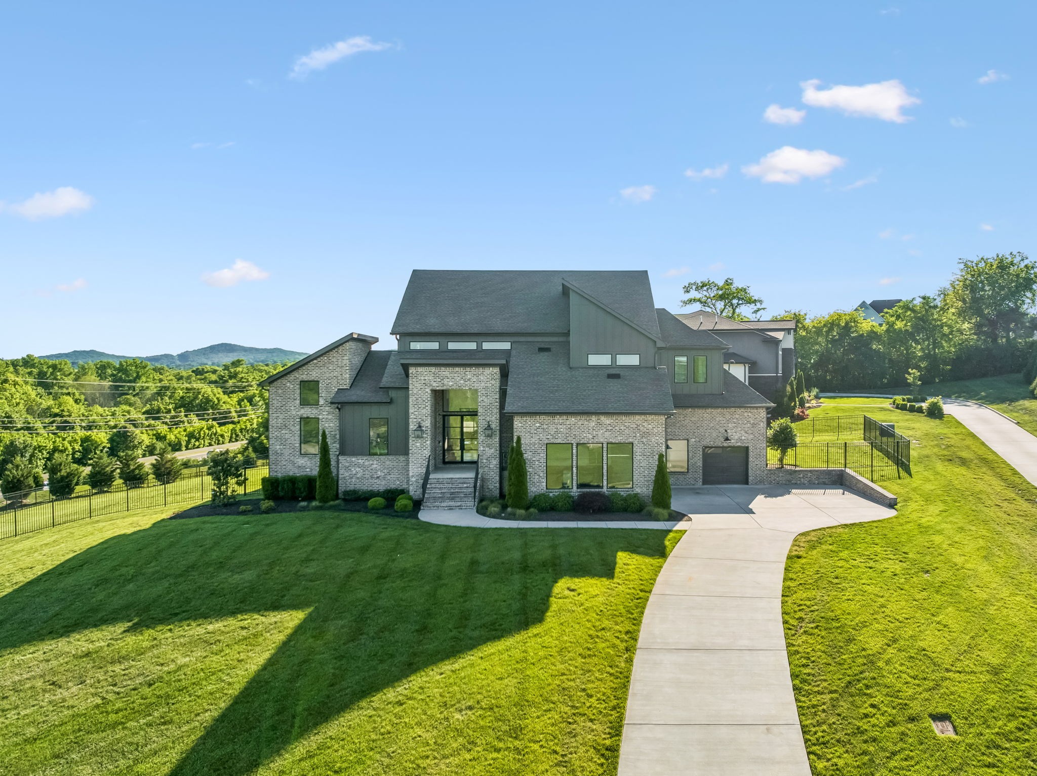 1005 Heights Blvd