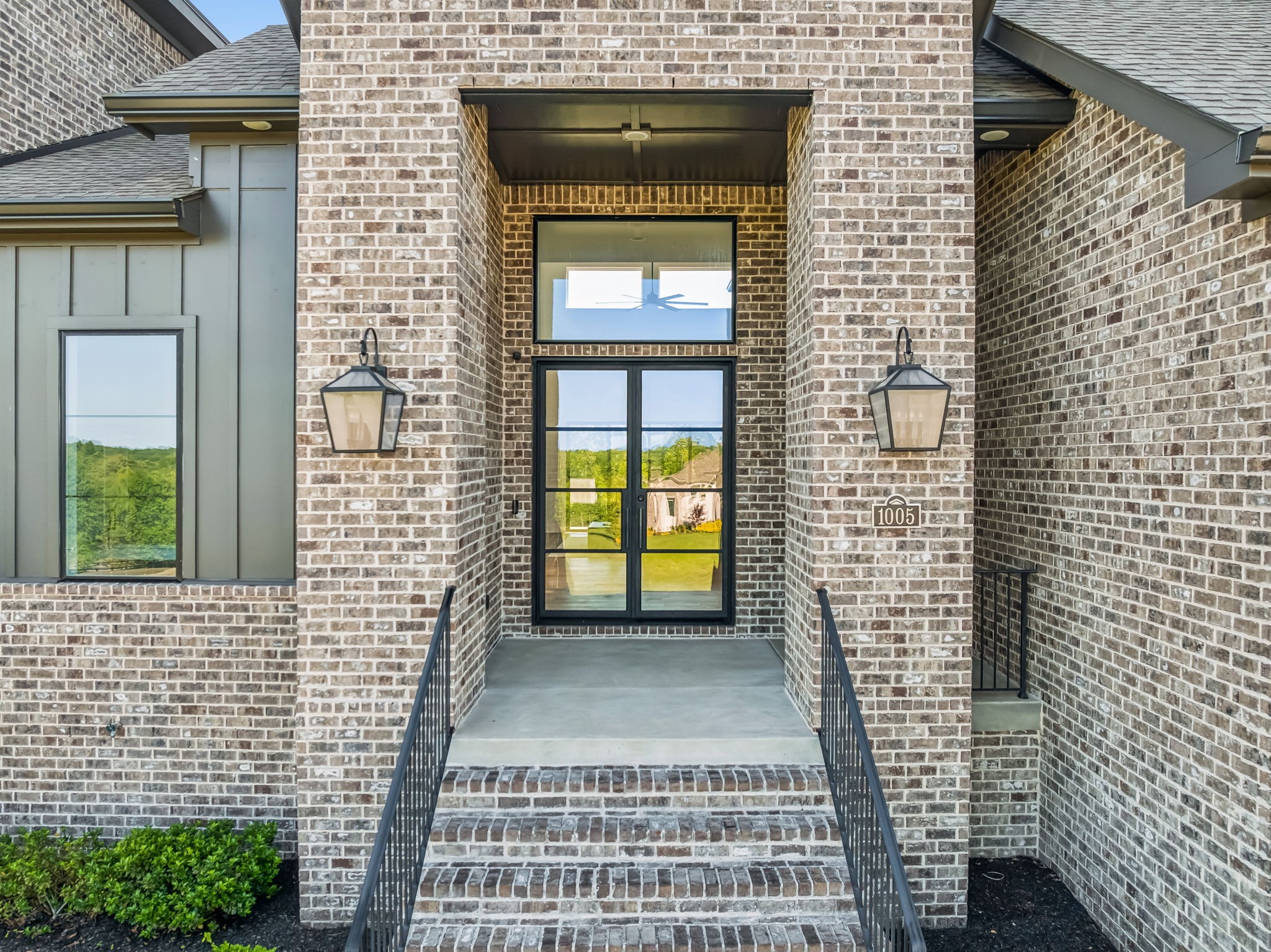 1005 Heights Blvd