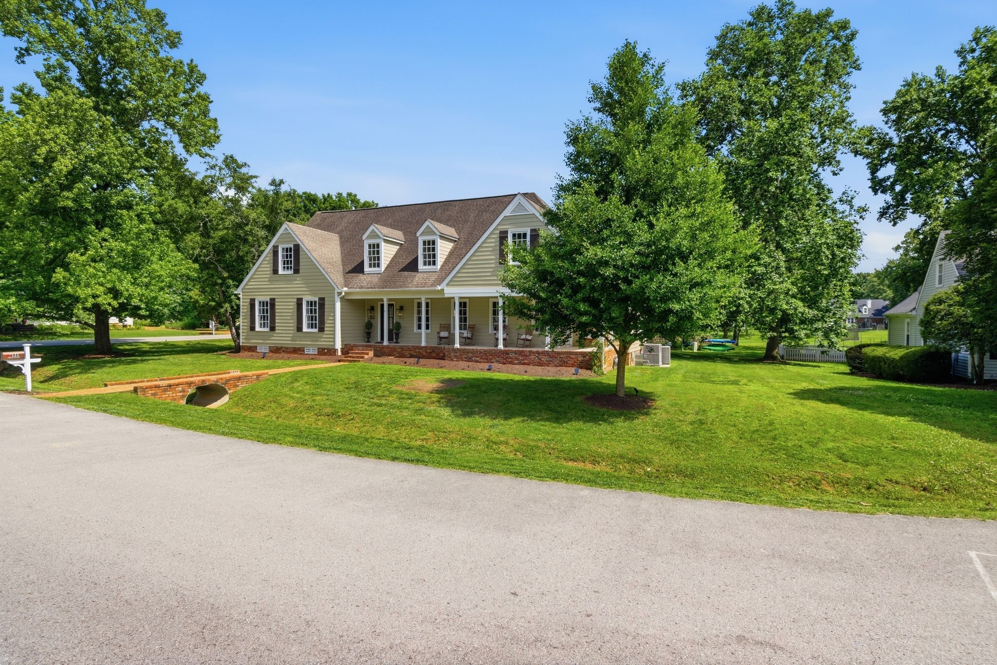 1111 Greenleaf Way
