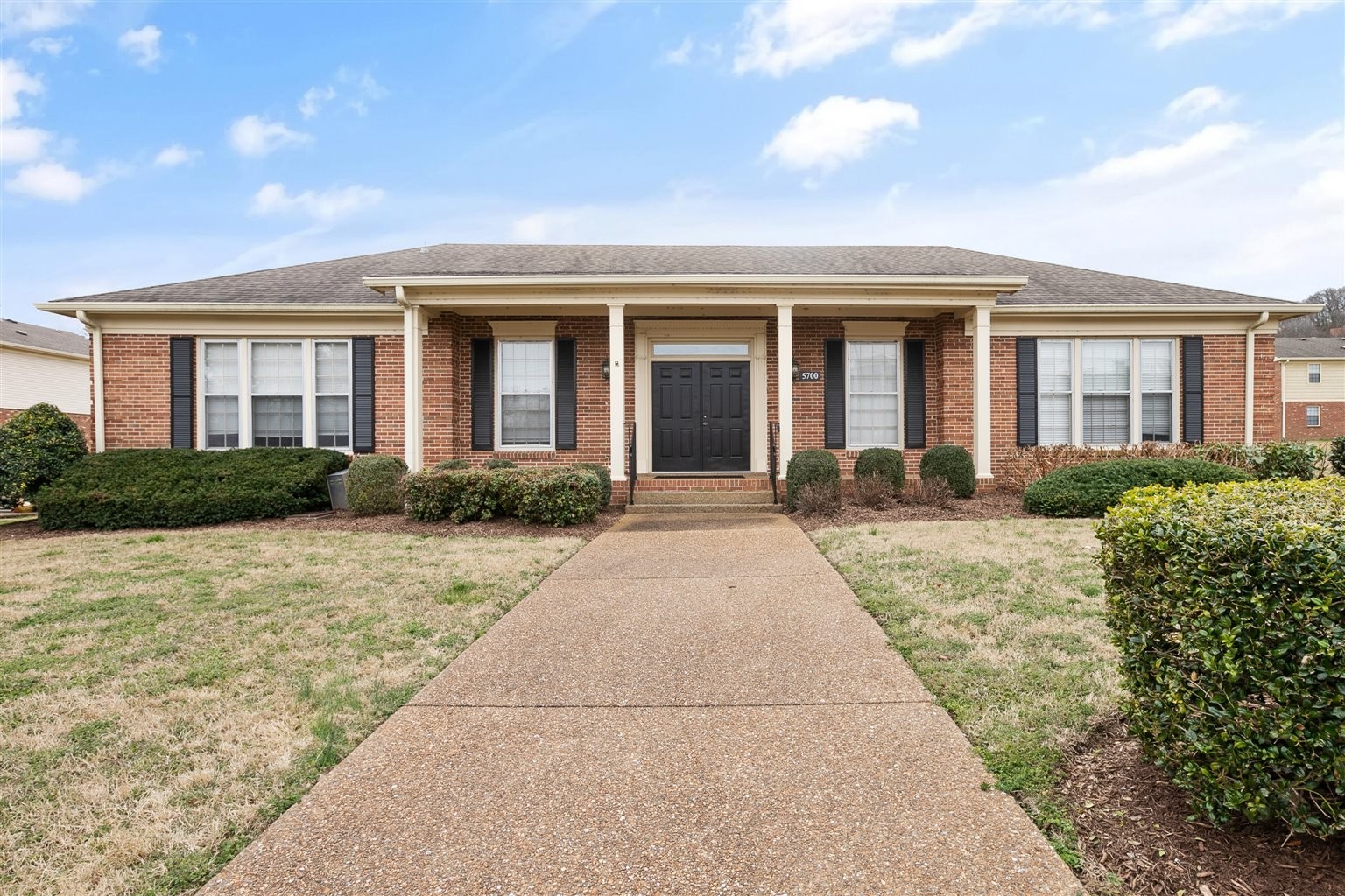 5811 Brentwood Trce