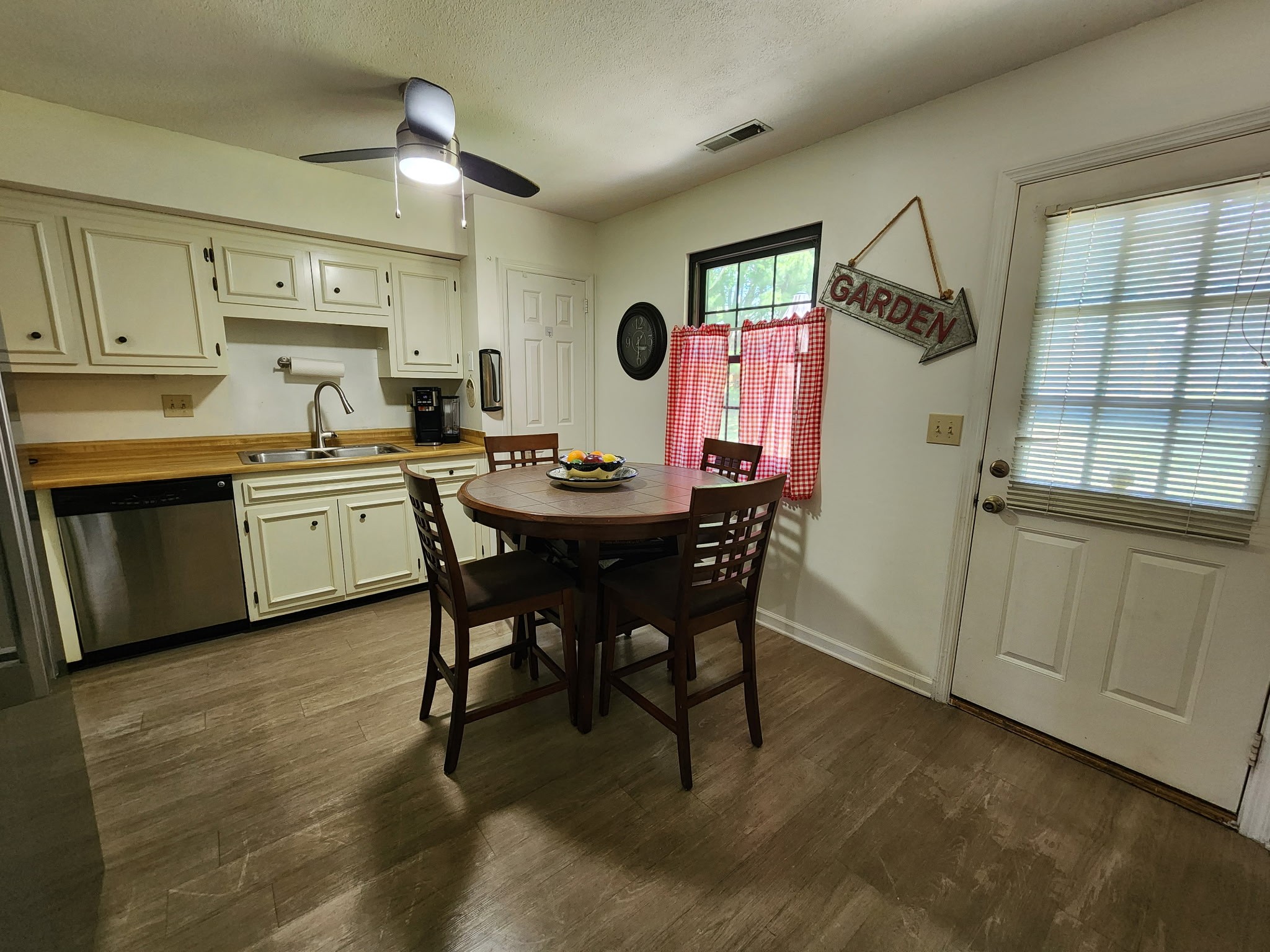 5811 Brentwood Trce