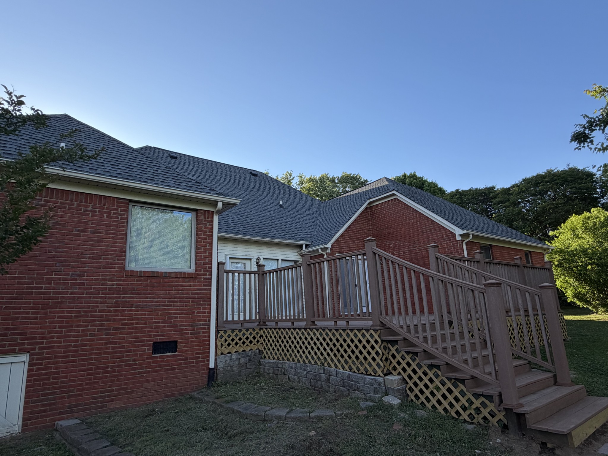 205 Ouida Ln