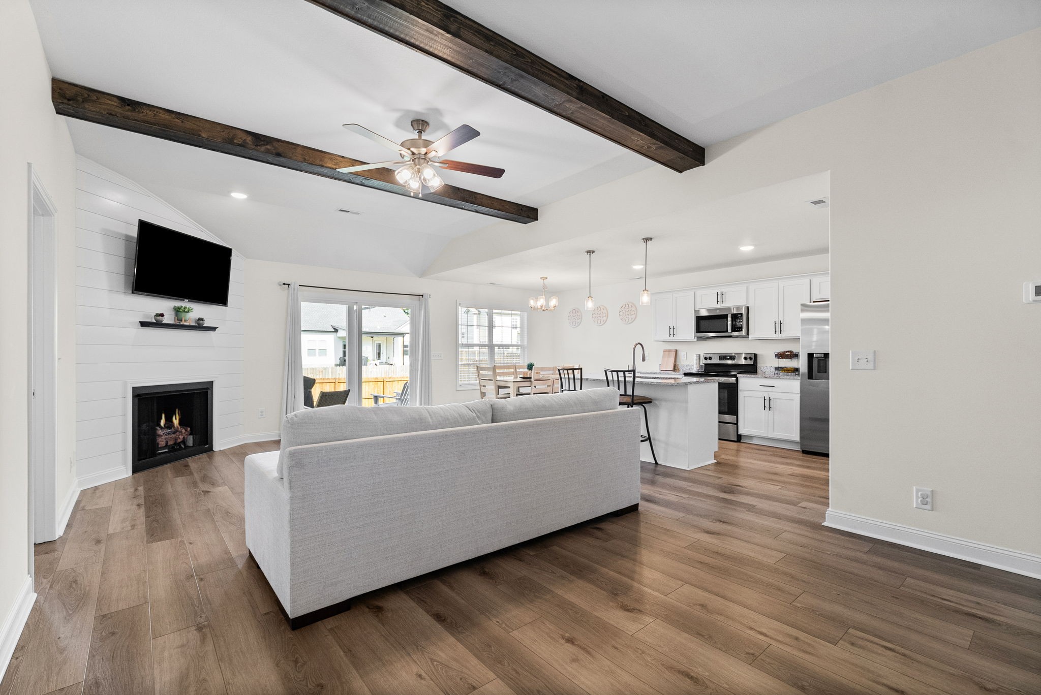 405 Pomeroy Dr