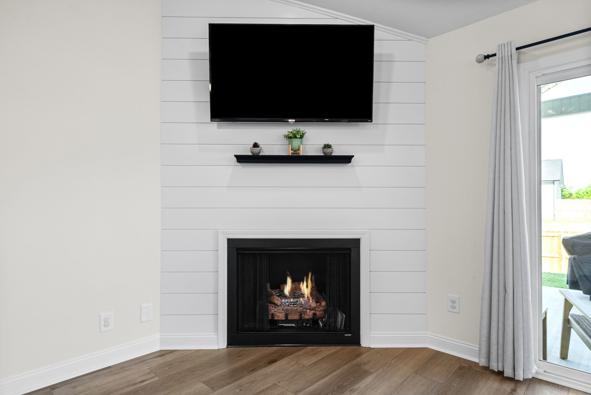 405 Pomeroy Dr