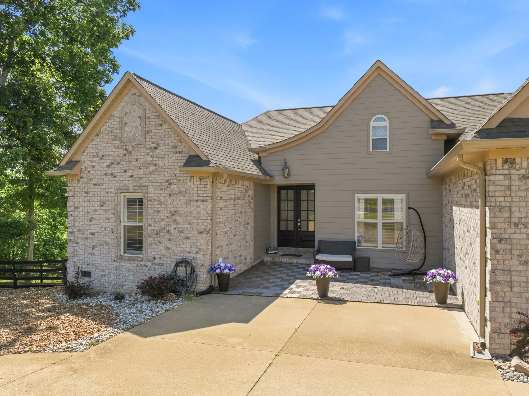300 Rivers Edge Dr