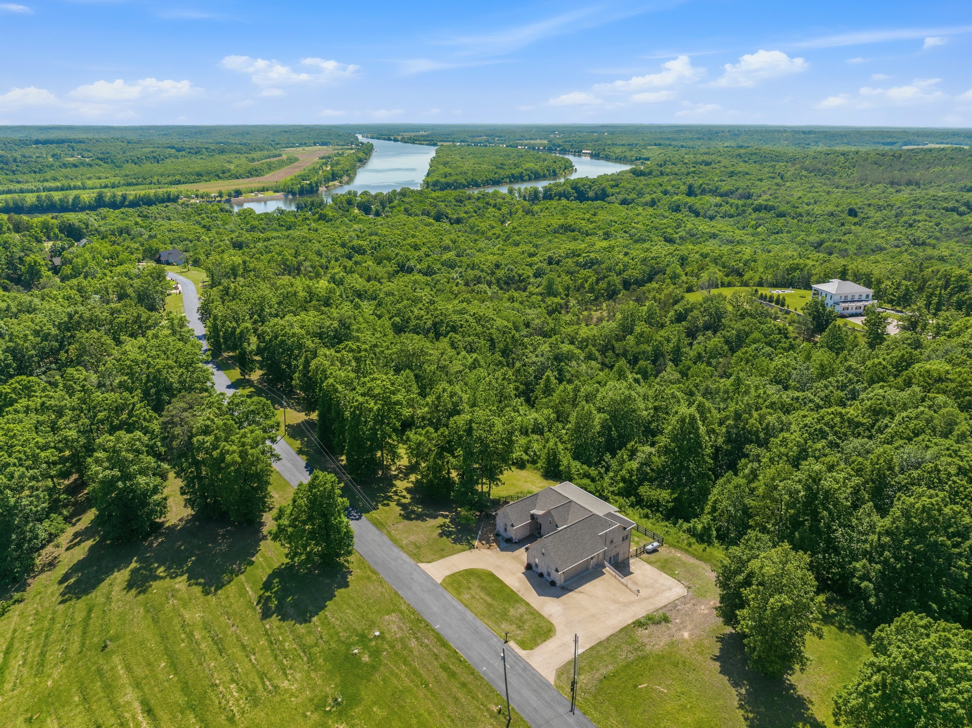 300 Rivers Edge Dr