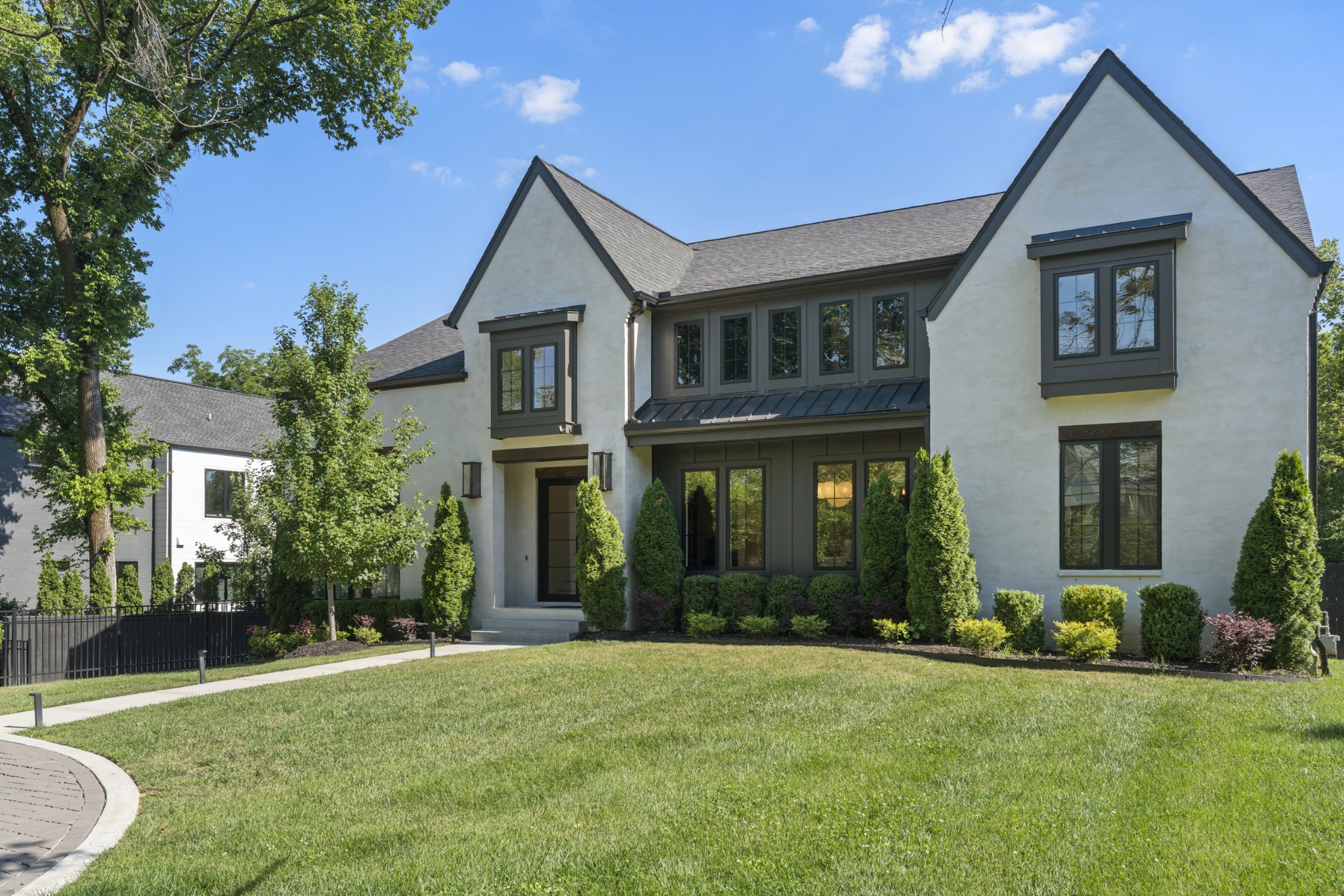 935 Battery Ln