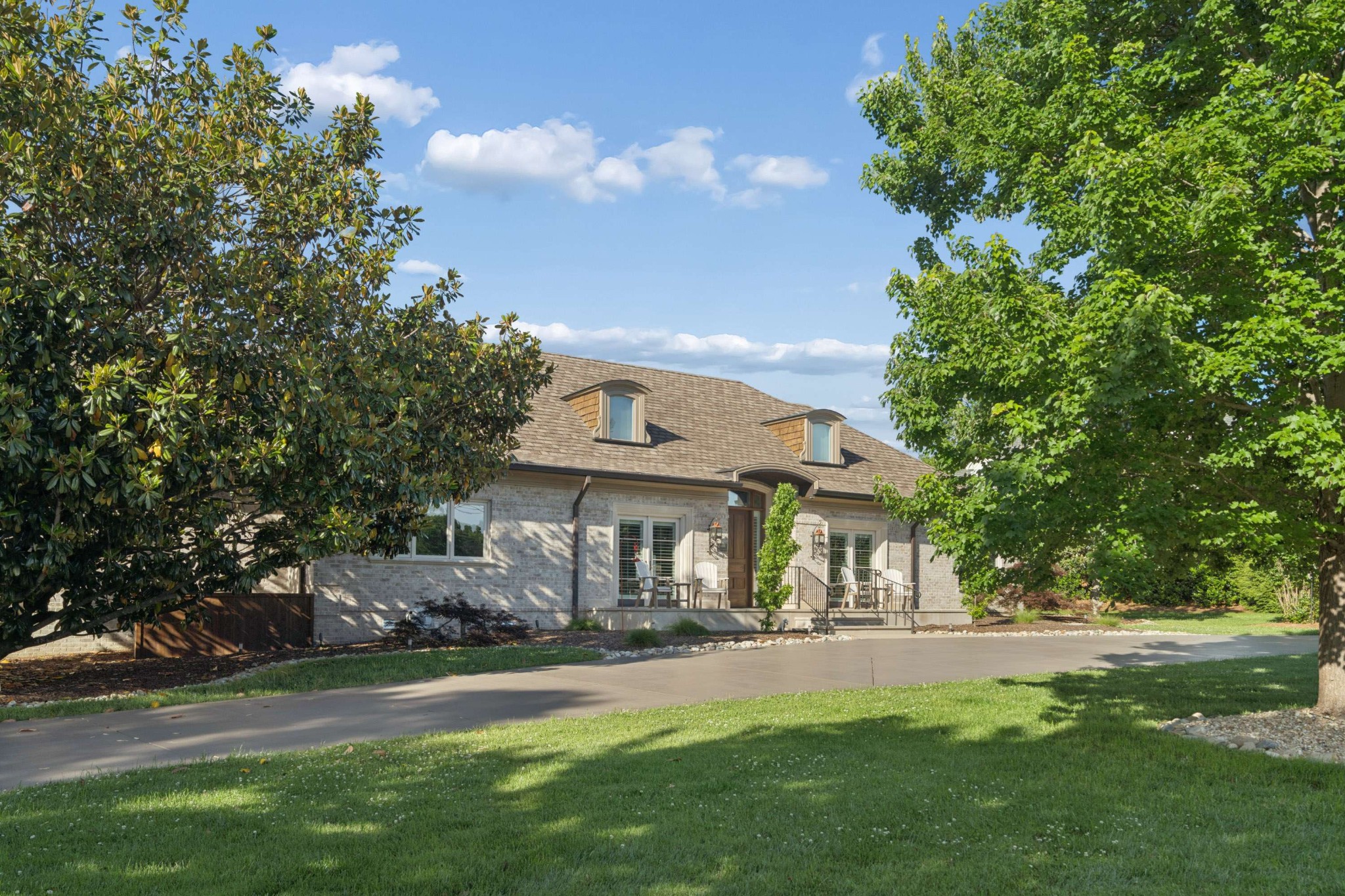 2600 Tyne Blvd
