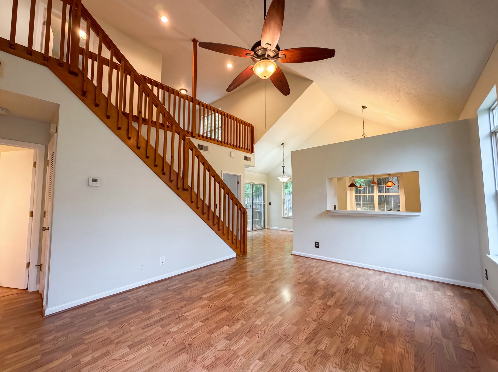 4046 Farmingham Woods Dr