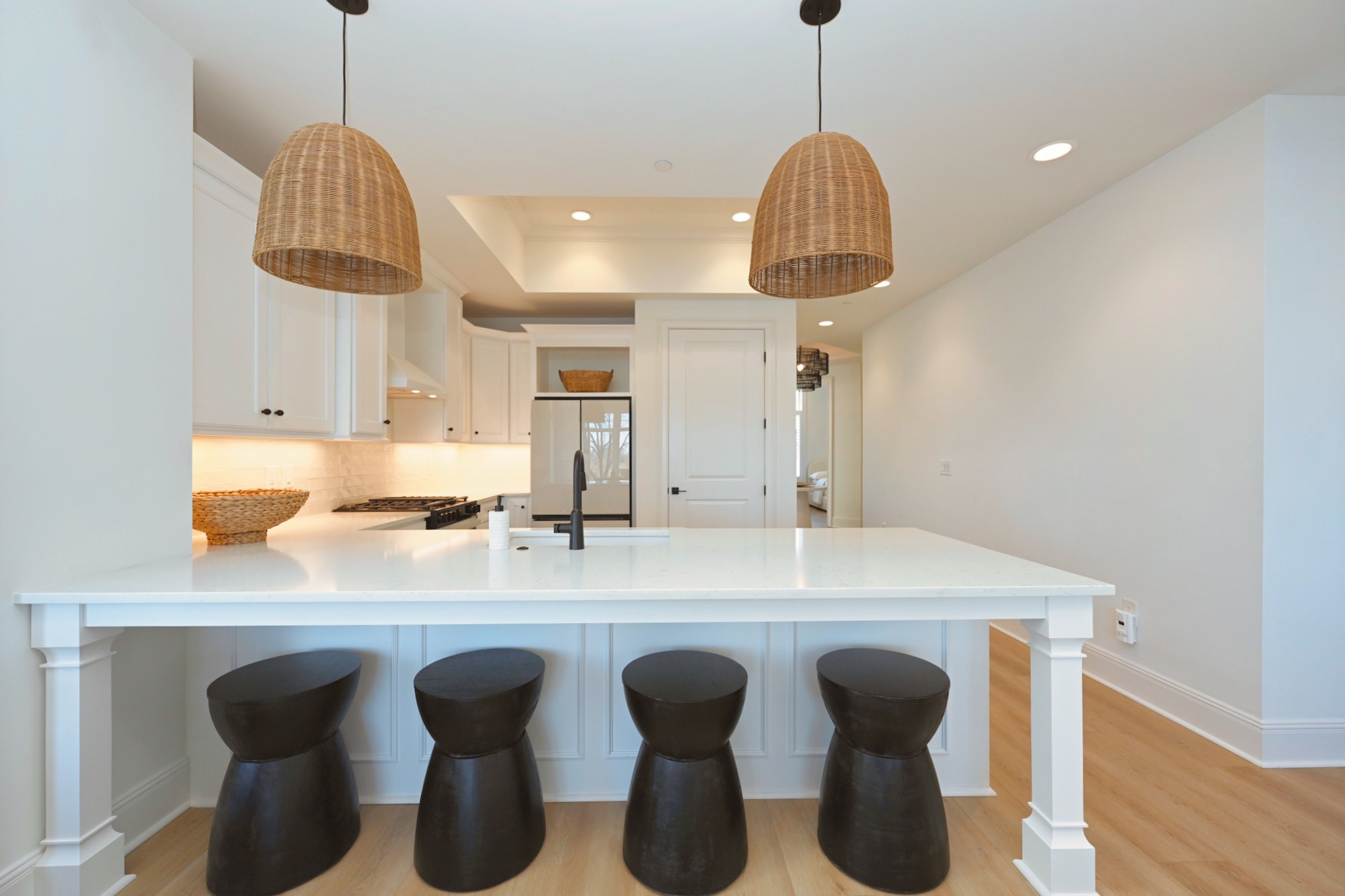 1024 Club View Dr