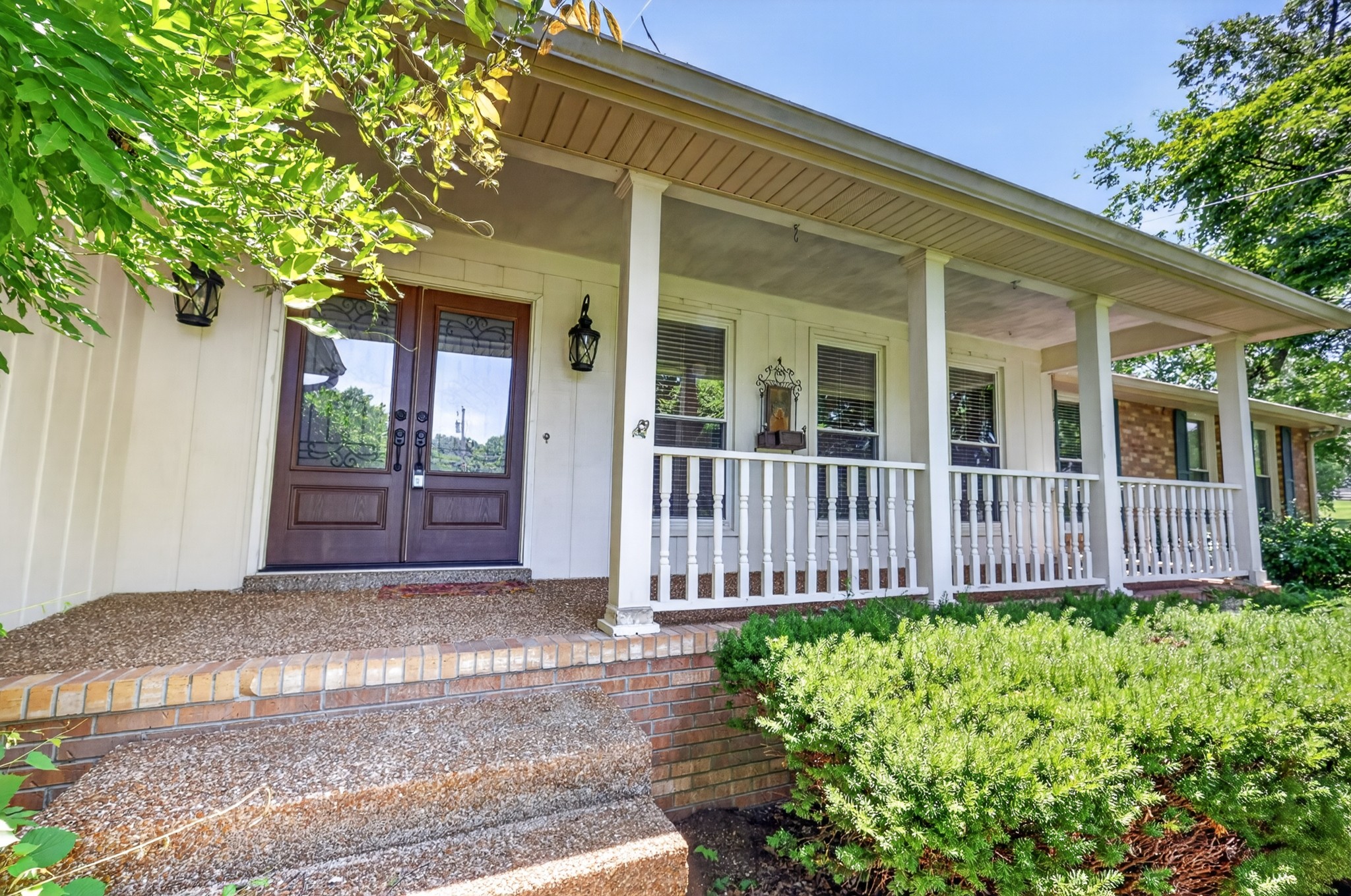 111 Countrywood Dr