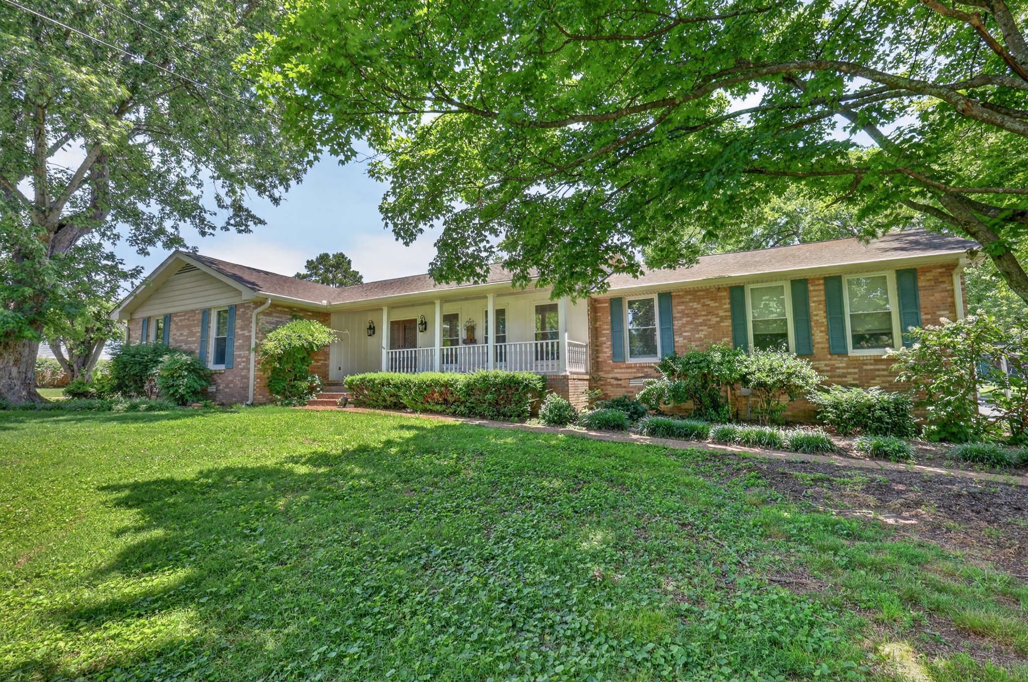 111 Countrywood Dr