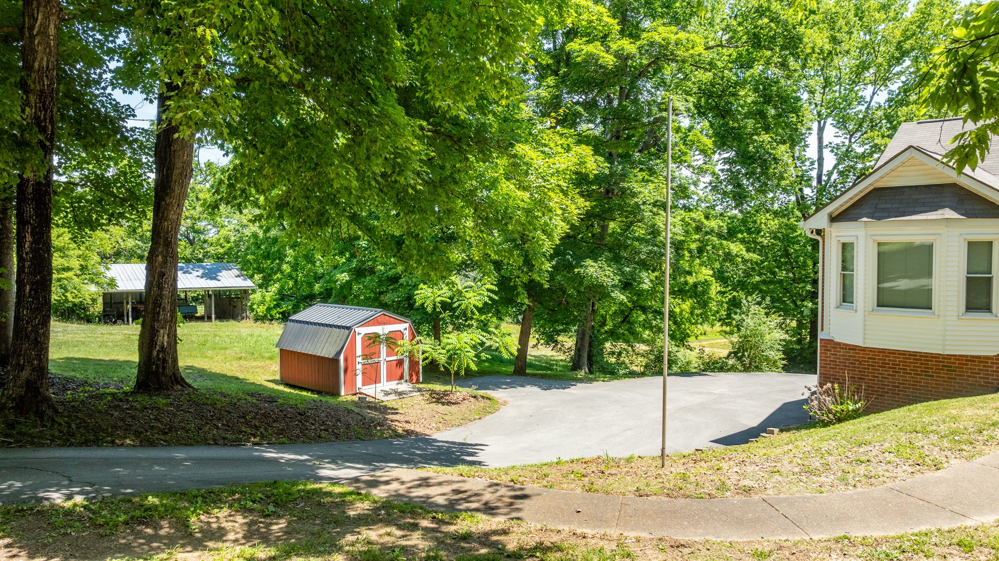 4446 Pratt Ln