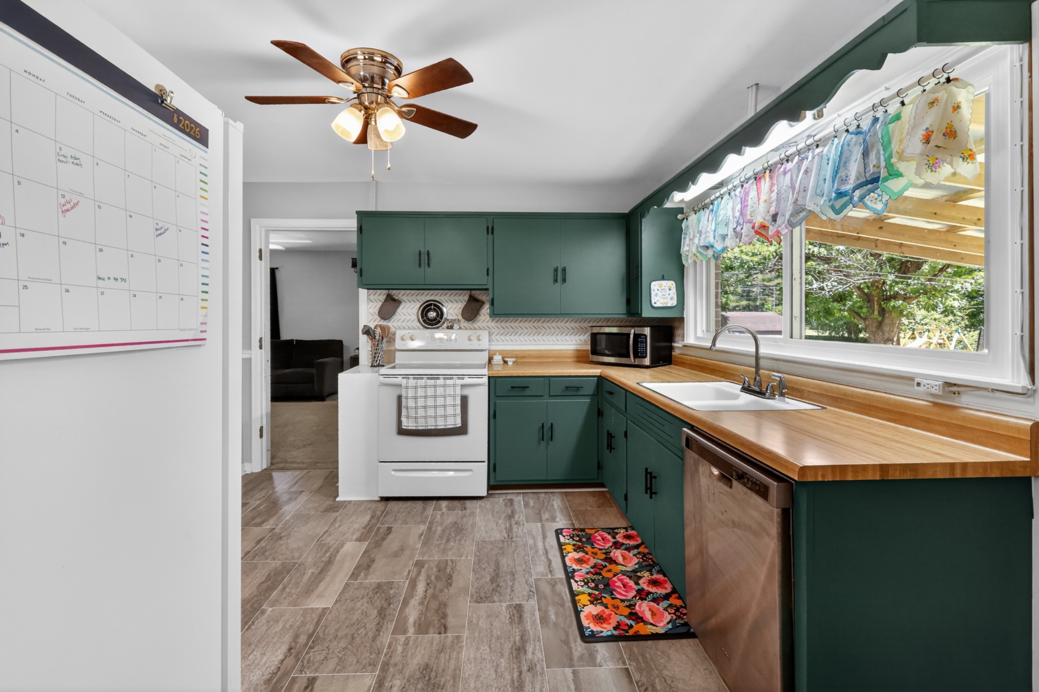 105 Daleview Cir