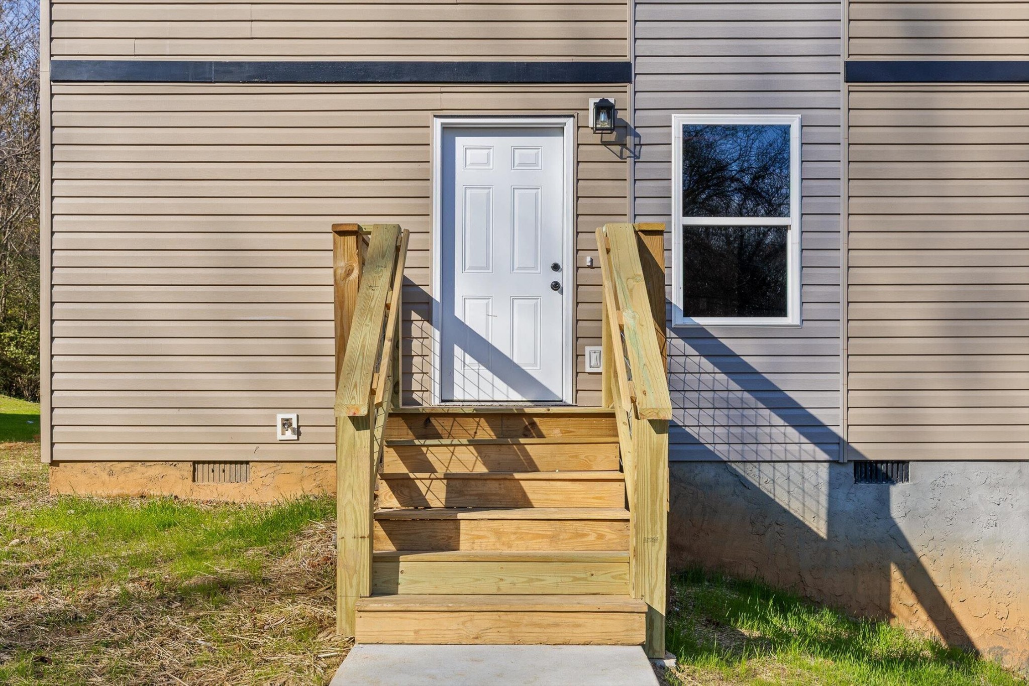 3903 Meadow Lane