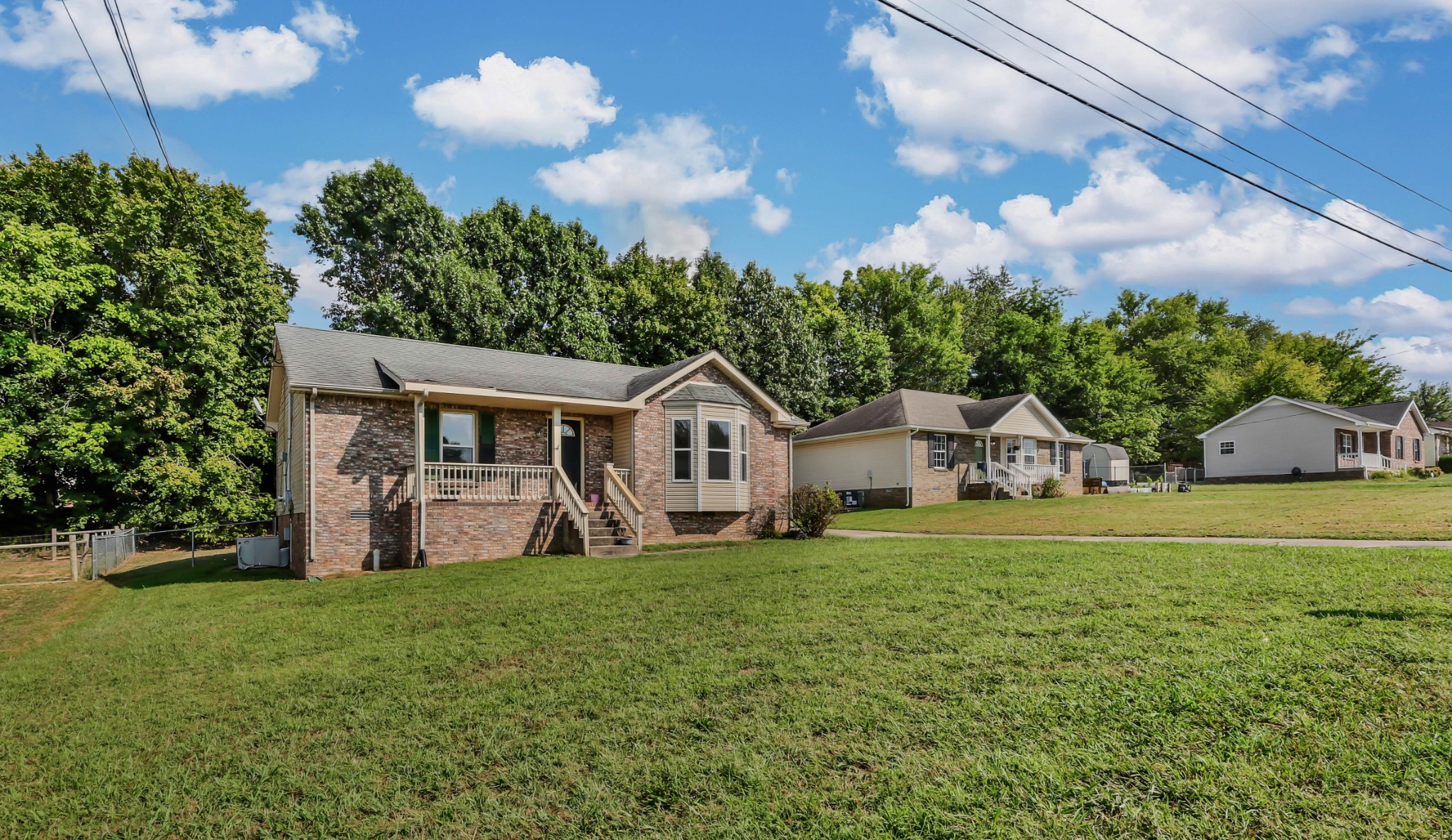 274 Moncrest Dr
