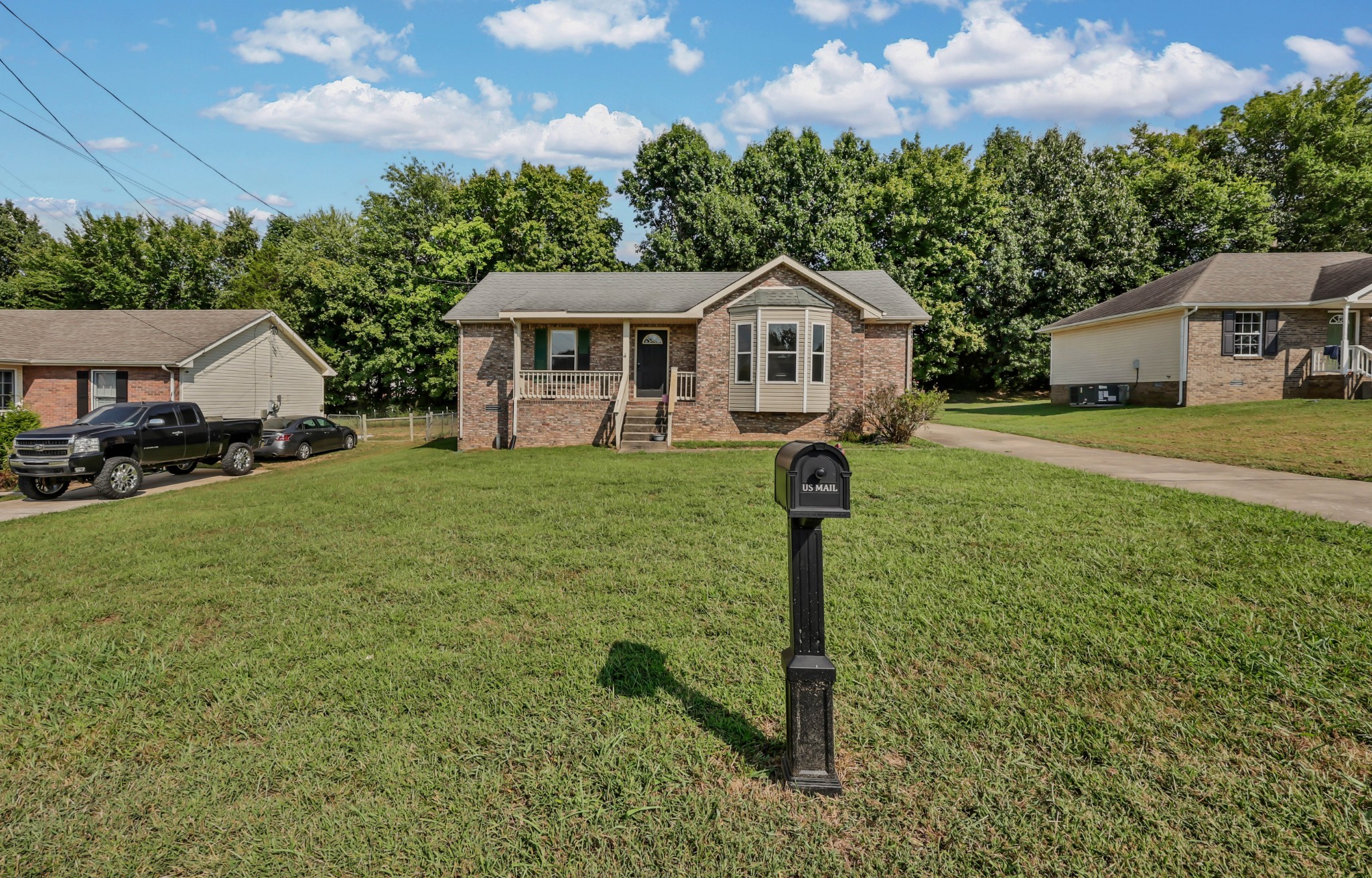 274 Moncrest Dr