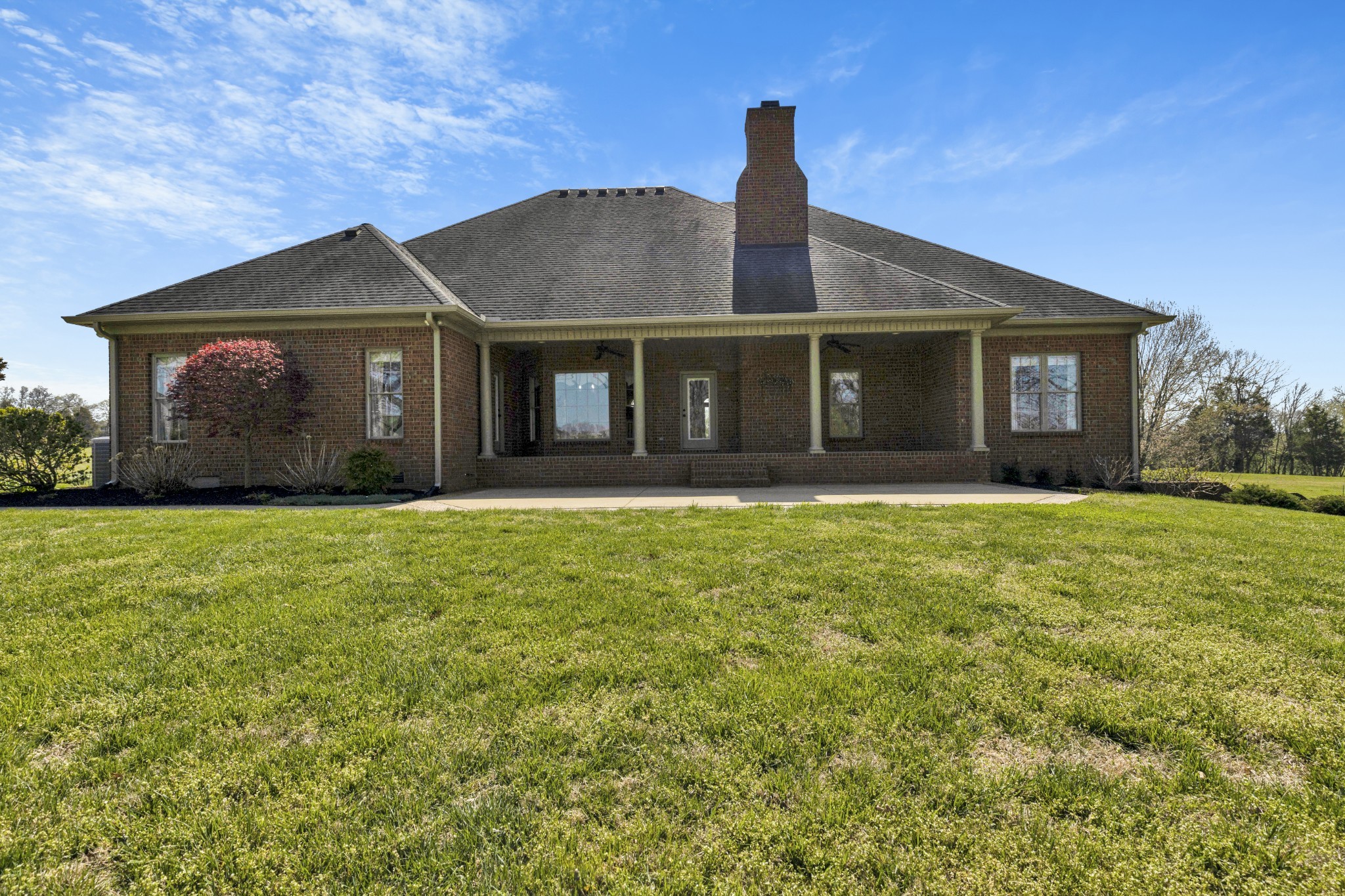 5144 Drake Rd