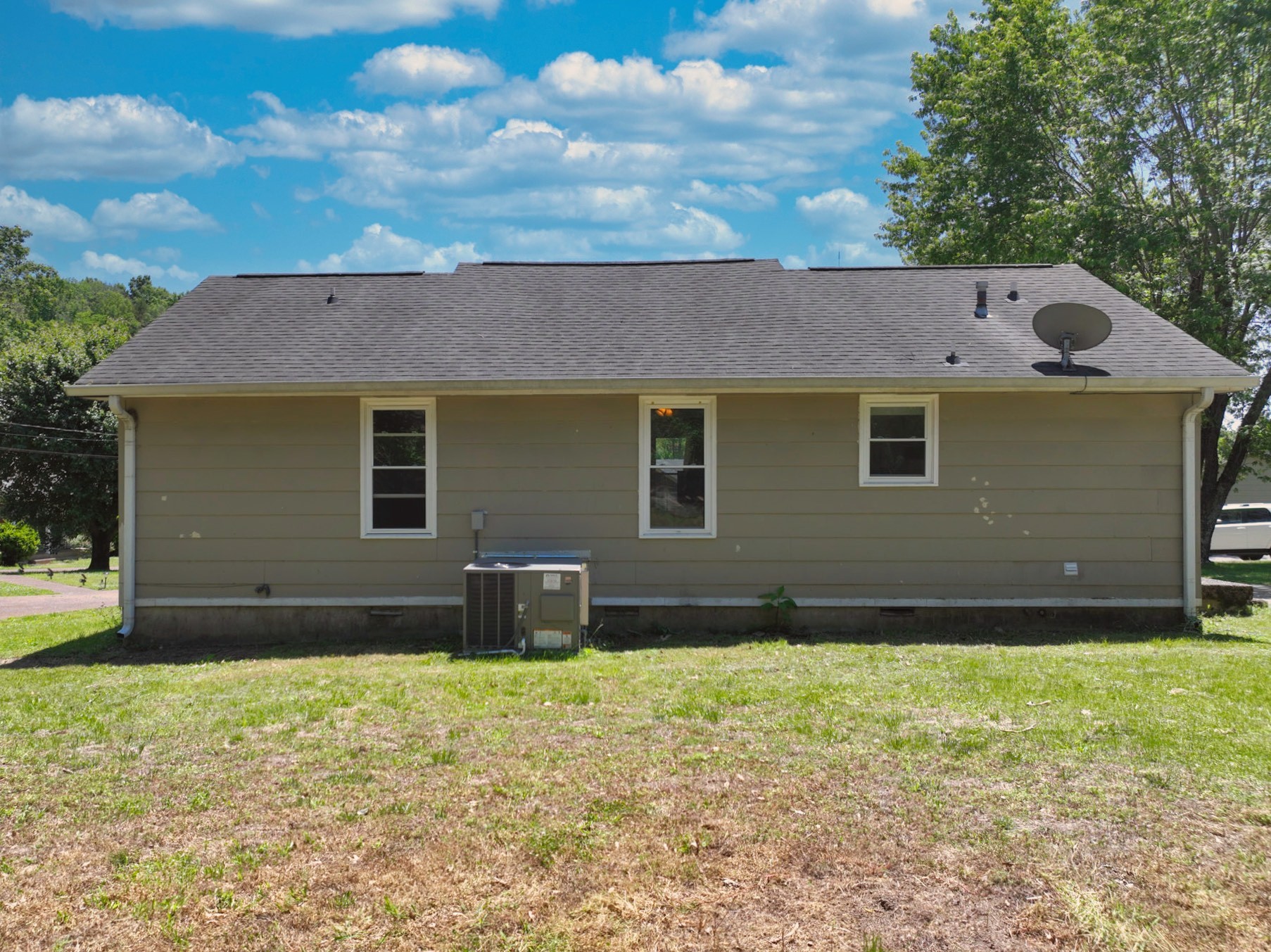 108 Crystal Ct
