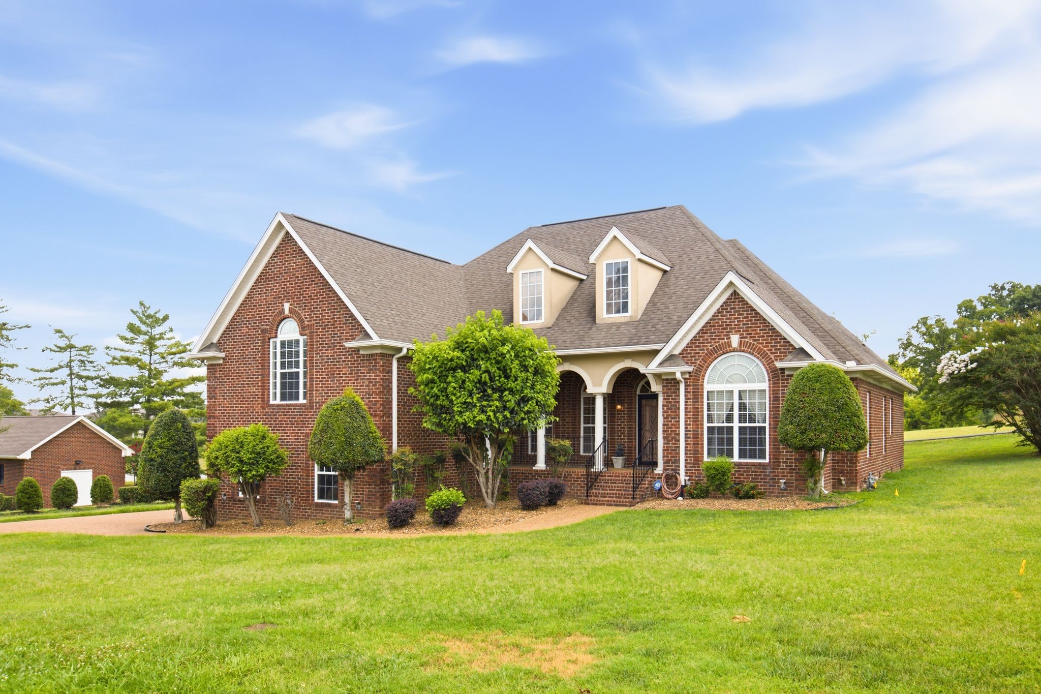 103 Lexington Dr