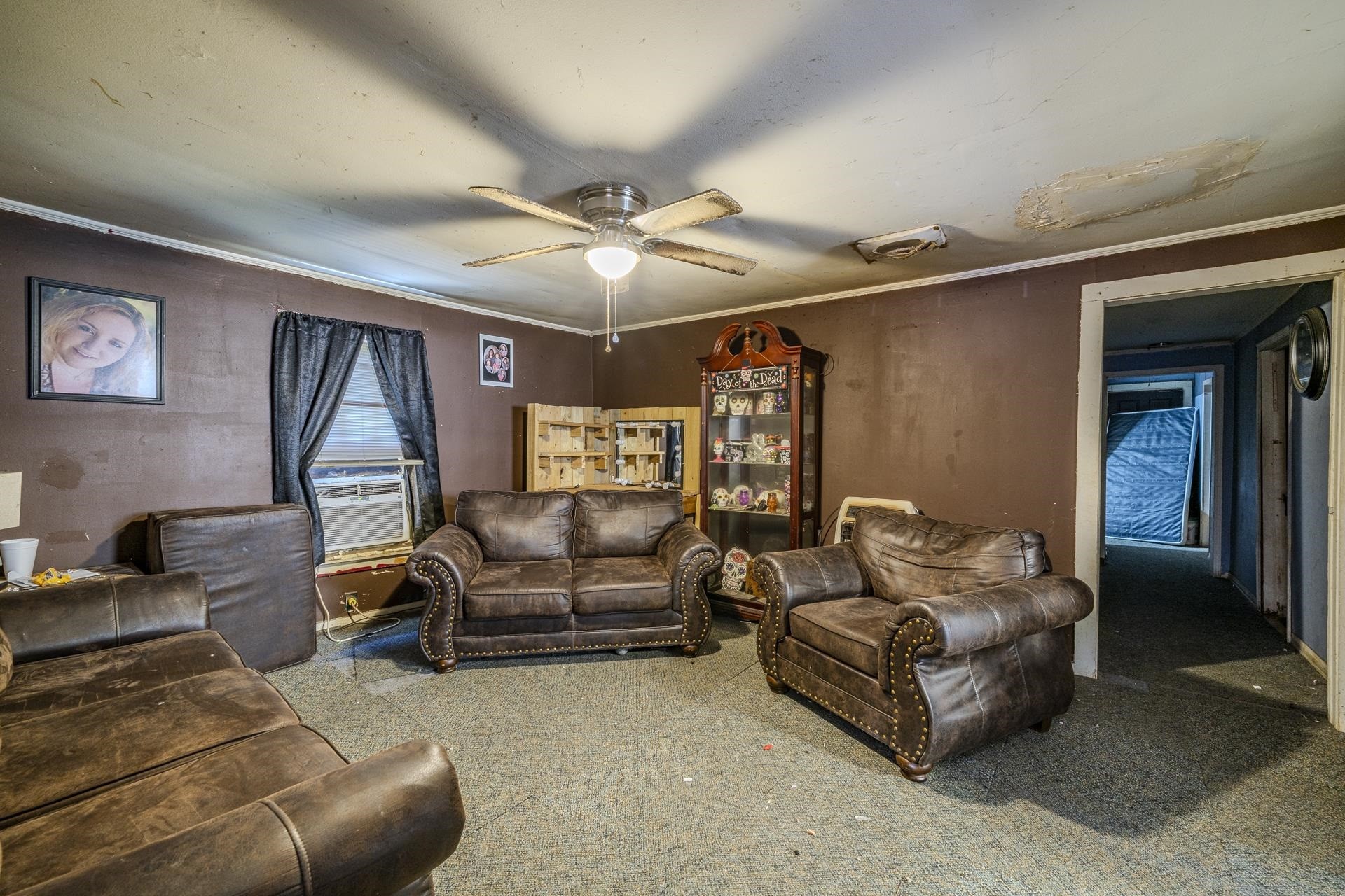 730 CRAVENS DR