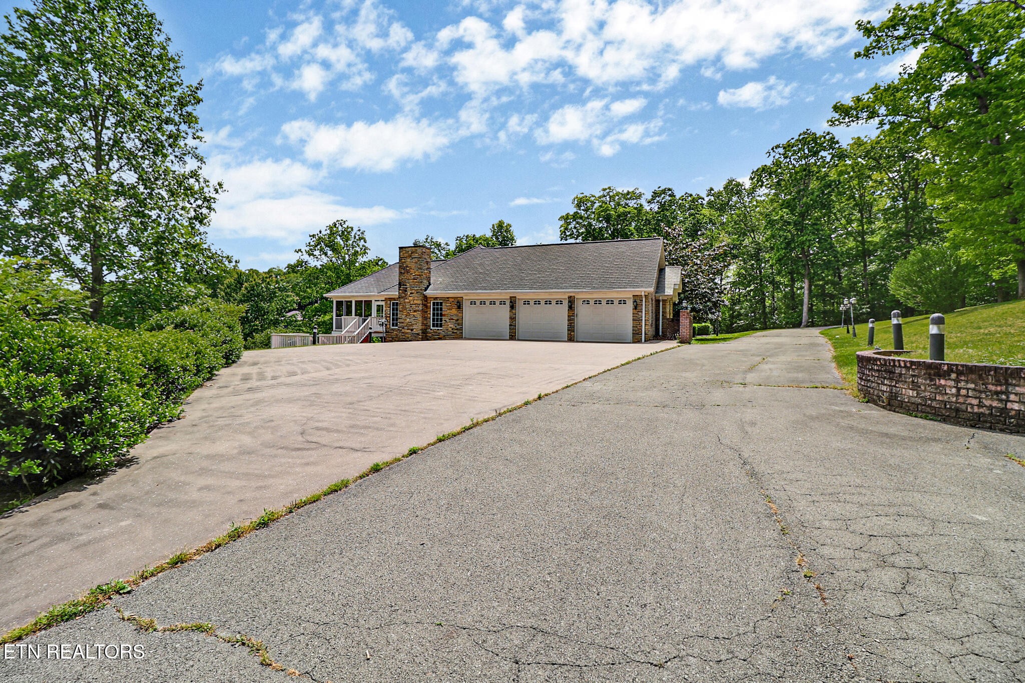 310 Old Stagecoach Place