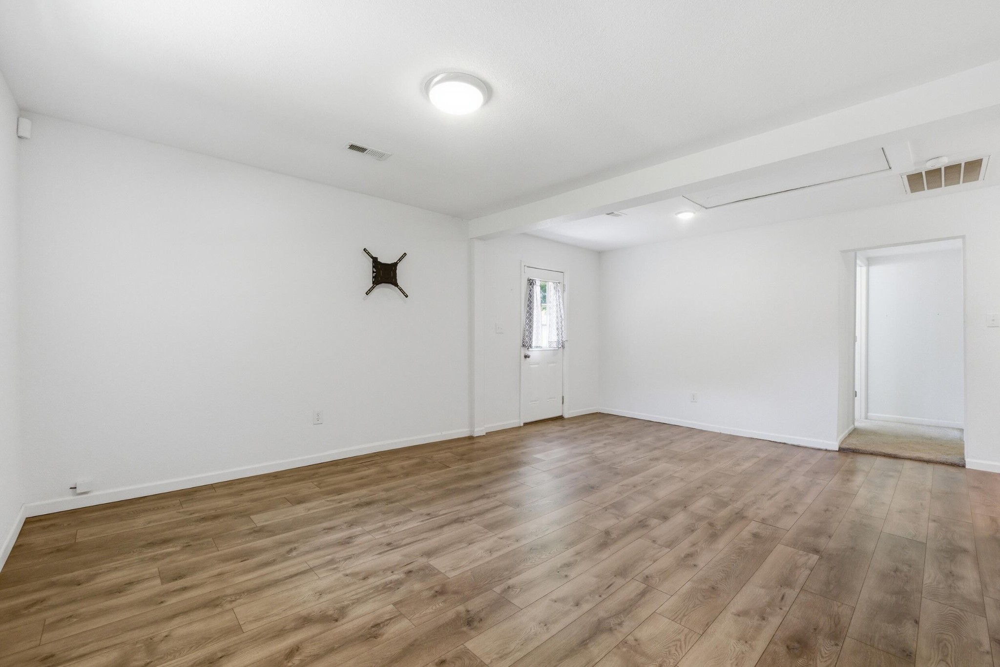 121 Sharp Road