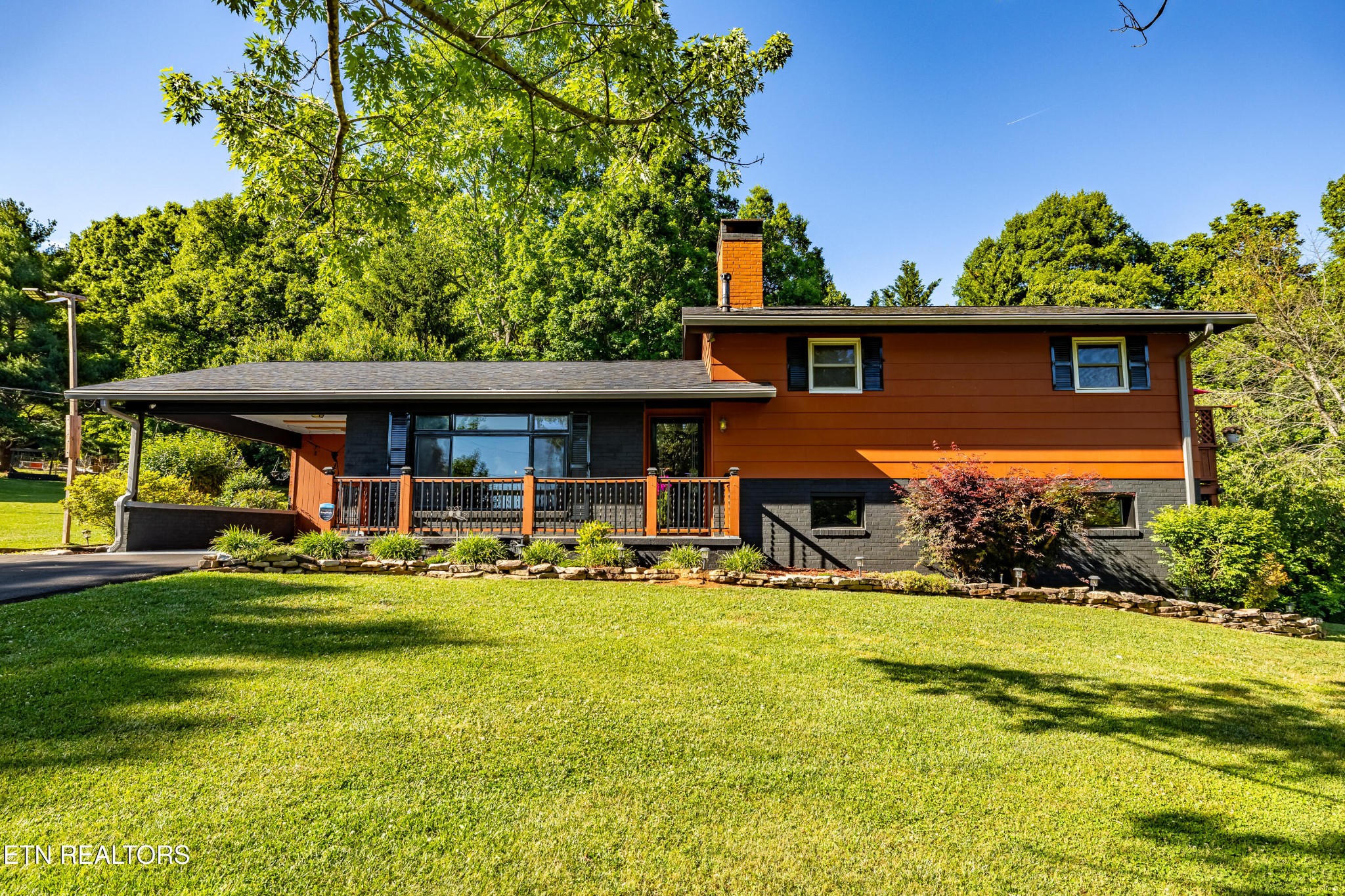 2837 Rambling Rd
