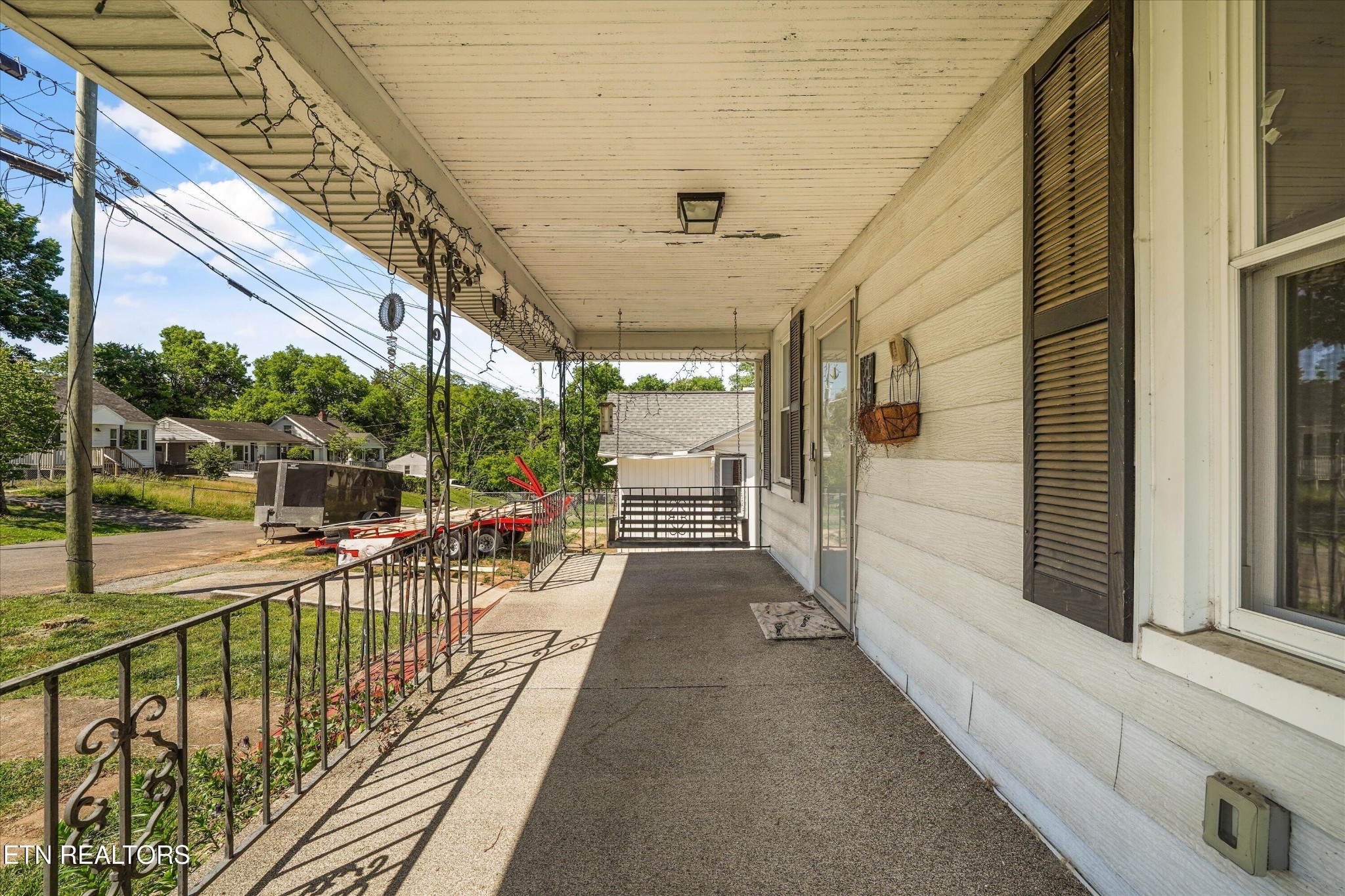 1735 Nickerson Ave