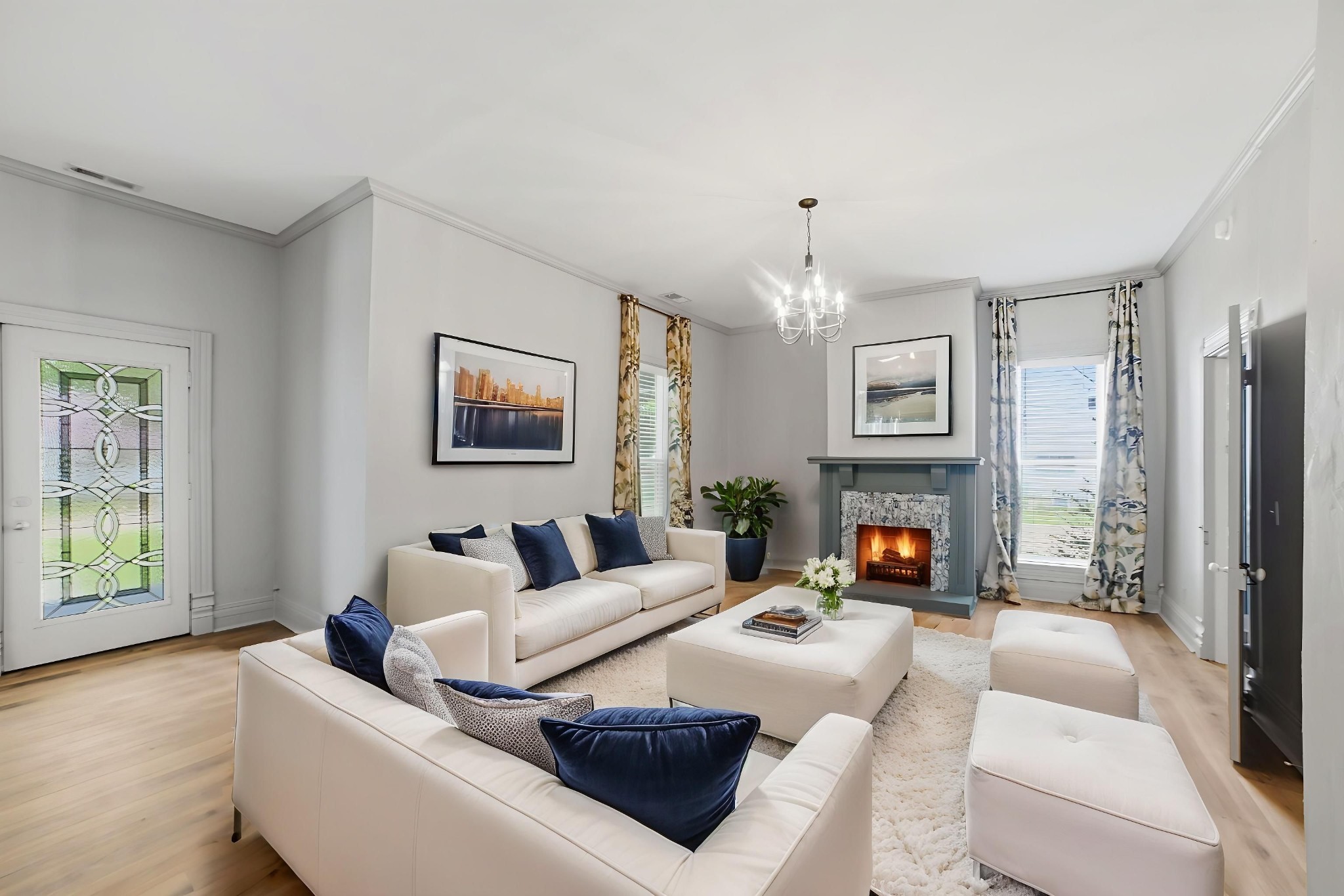 113 White St