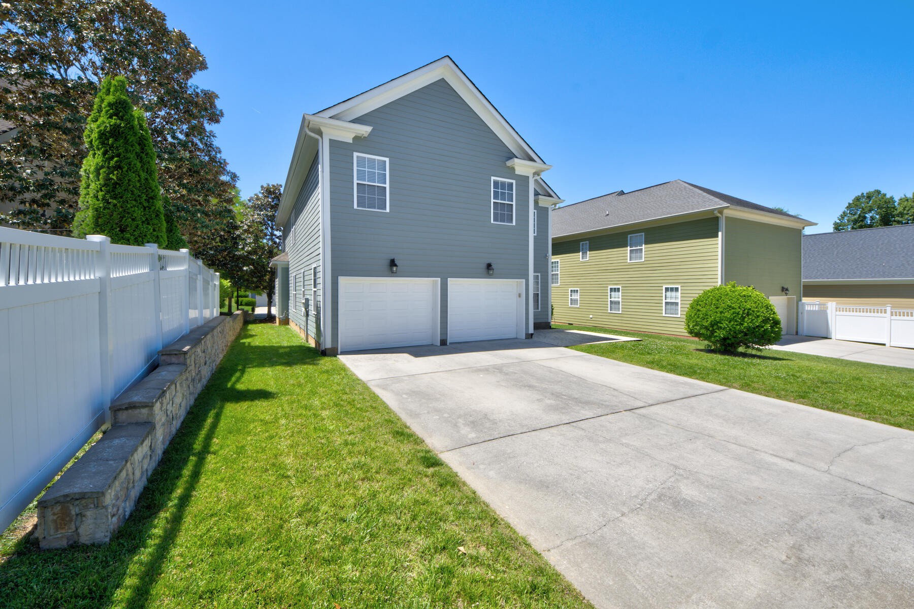 1073 Reunion Drive