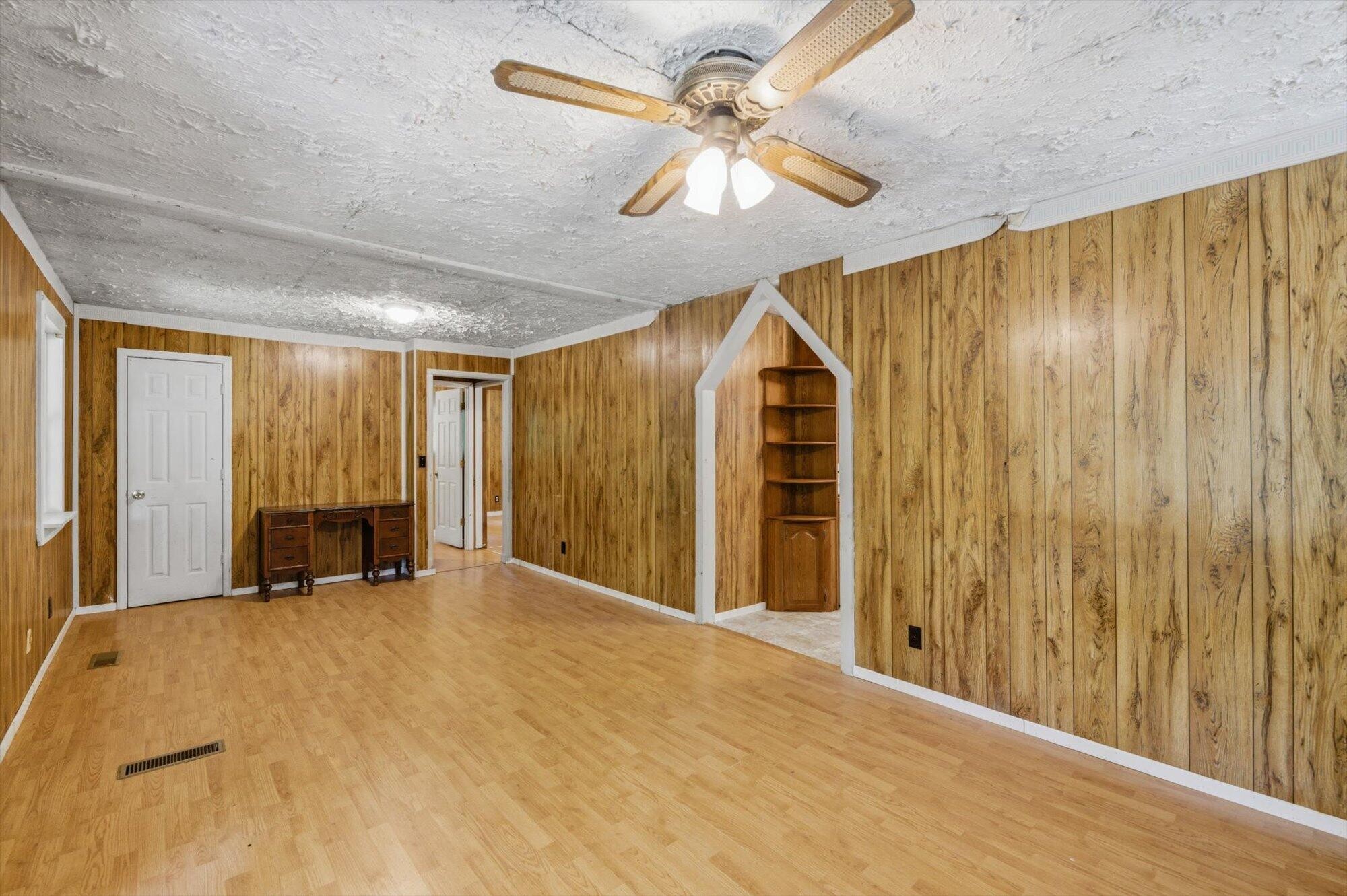 452 County Road 213