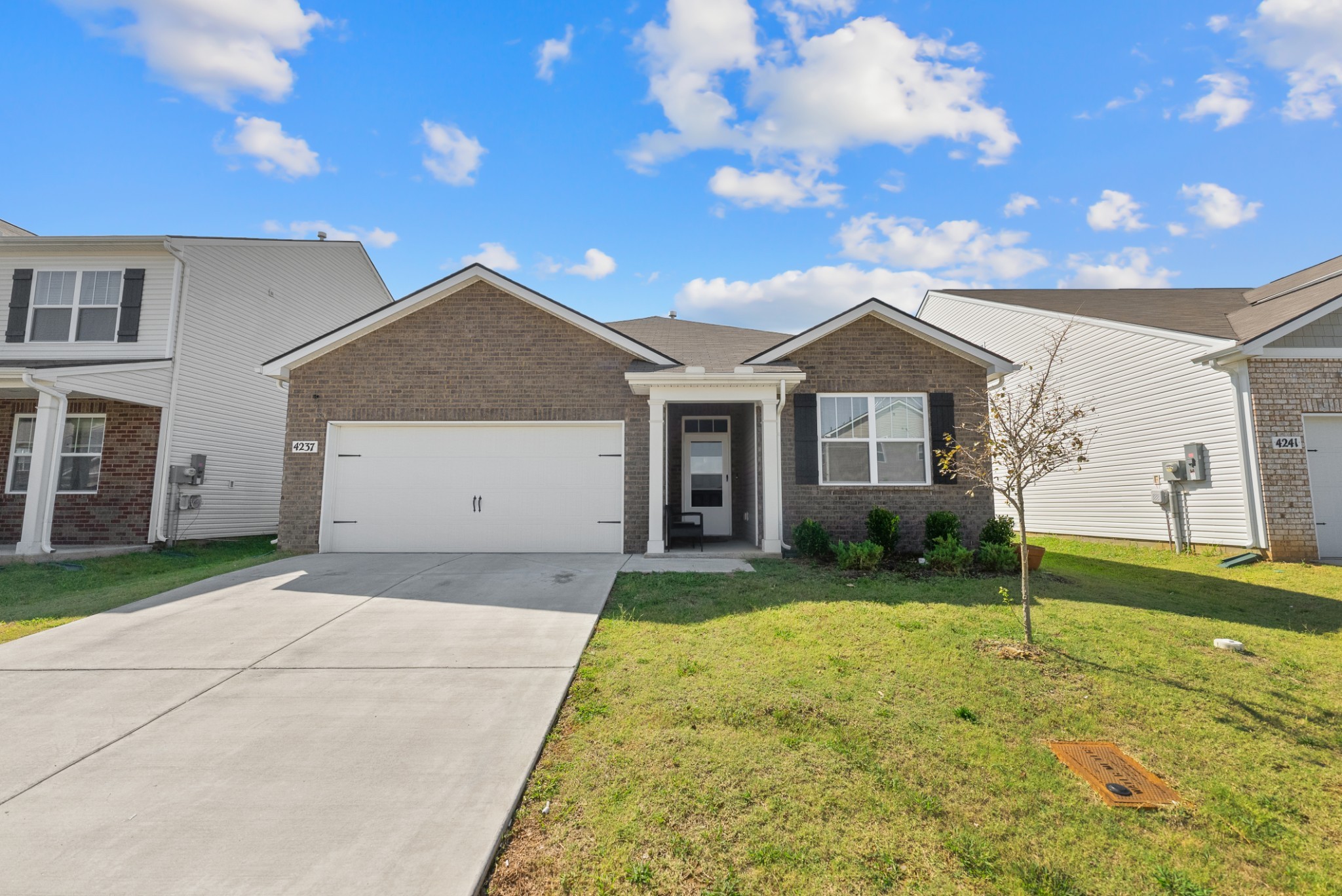 4237 Miranda Pl