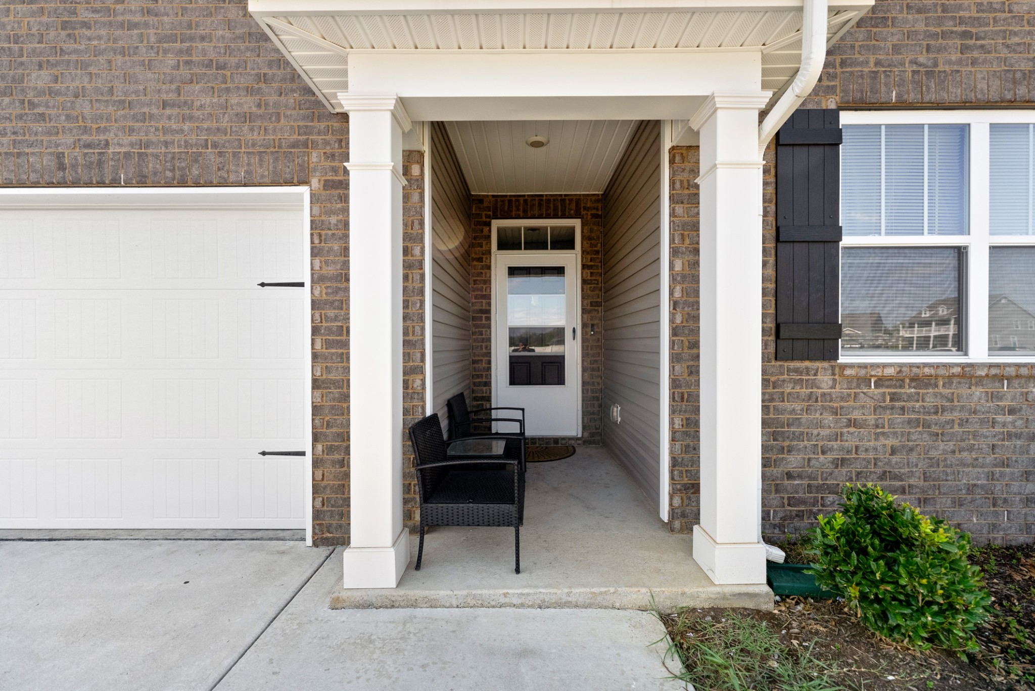 4237 Miranda Pl