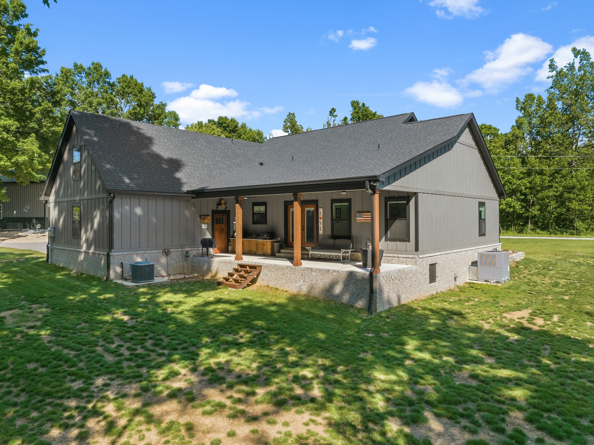1144 Covenant Cove Ln