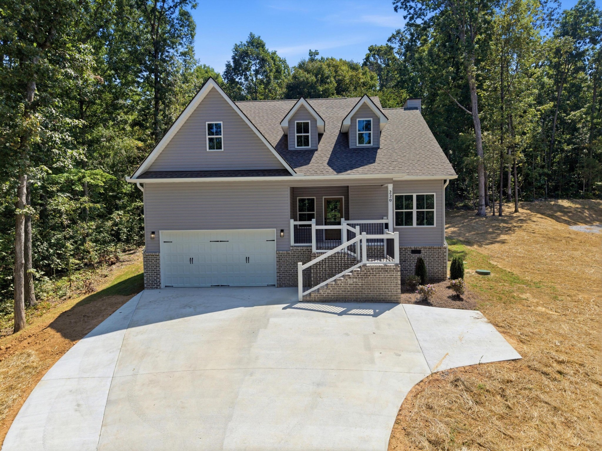 220 Hollow Road, NE