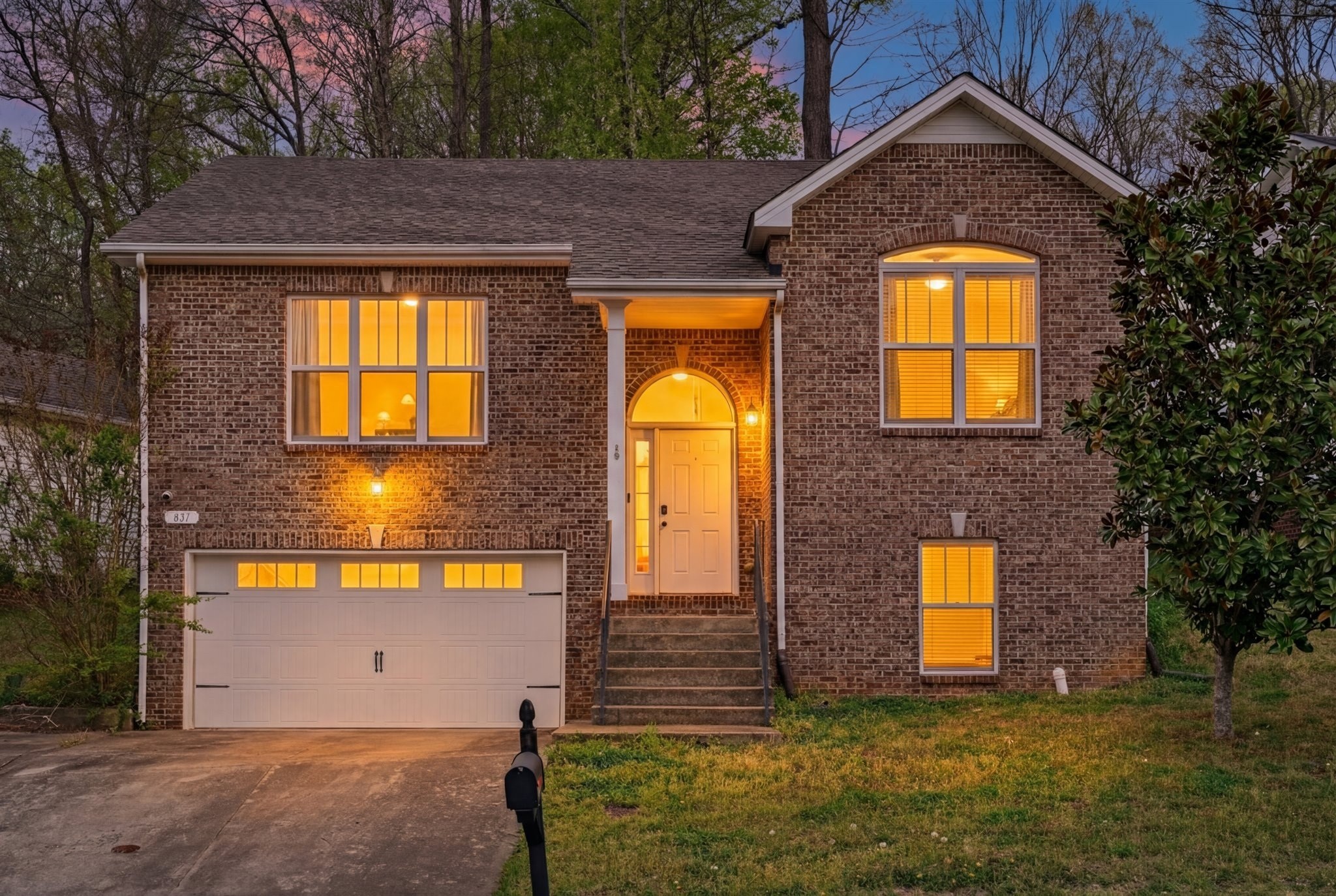631 Hidden Valley Dr